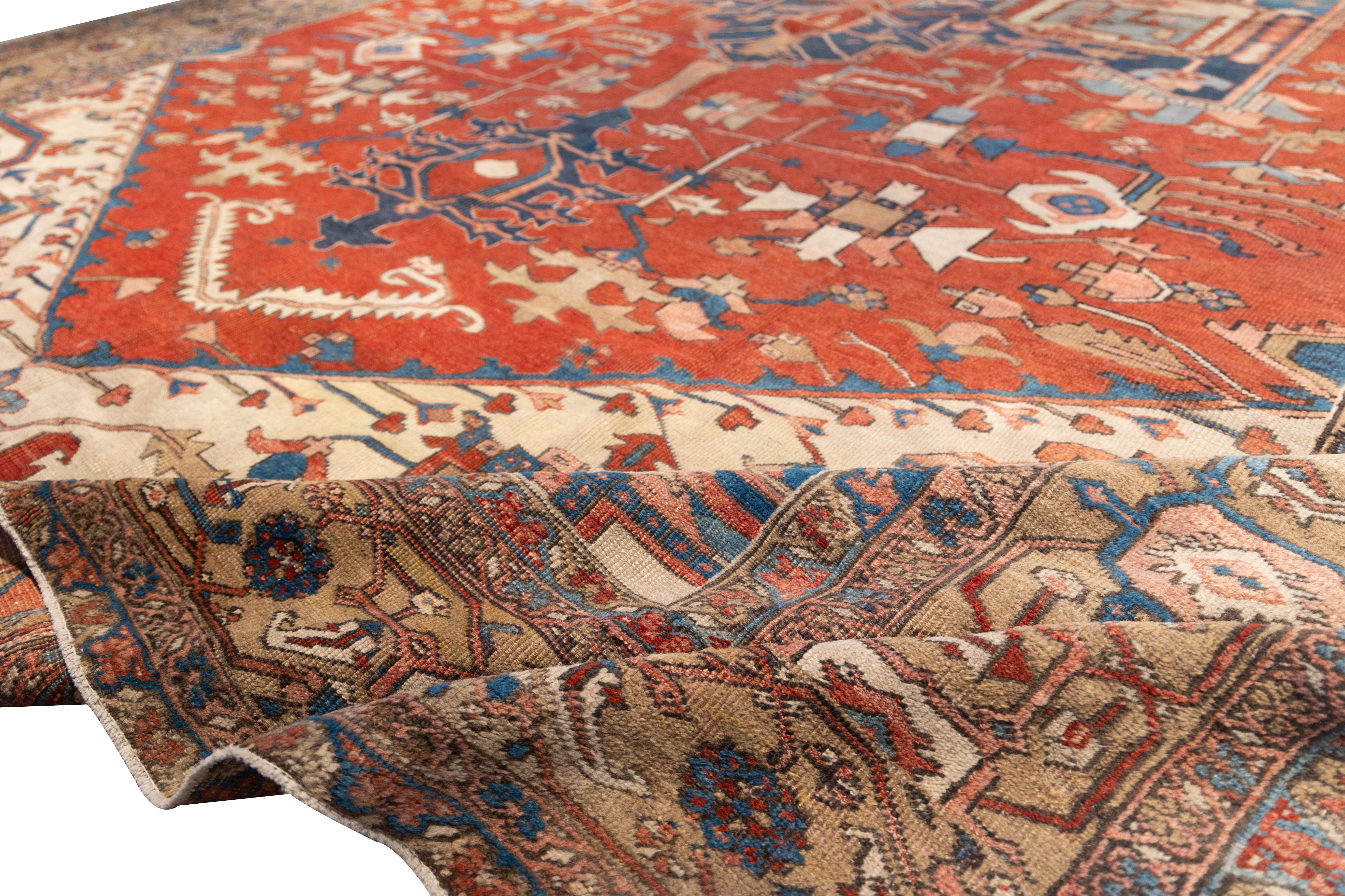 19th Century Large late 19th century central medallion serapi  rug For Sale