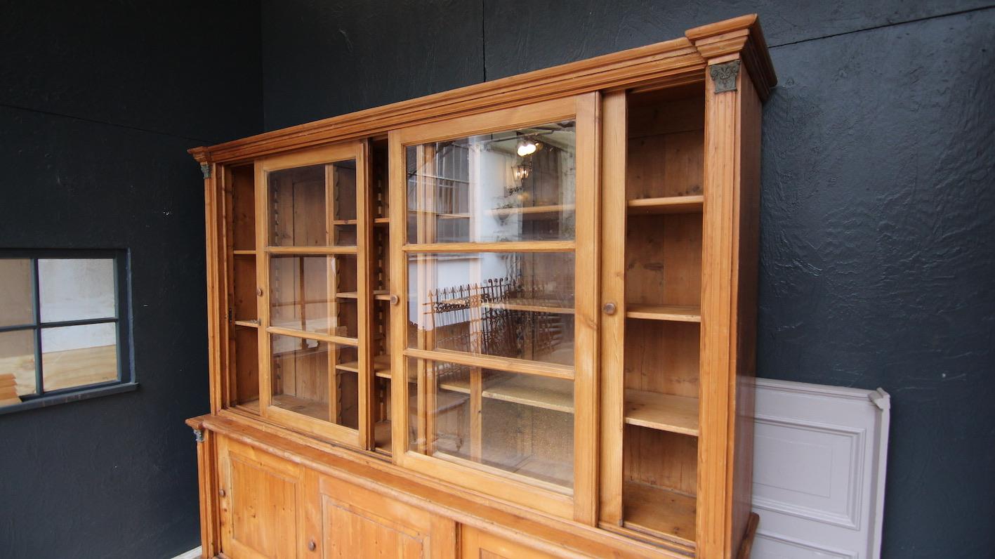 British Large Late 19th Century English Pine Shop Display Cabinet with Sliding Doors
