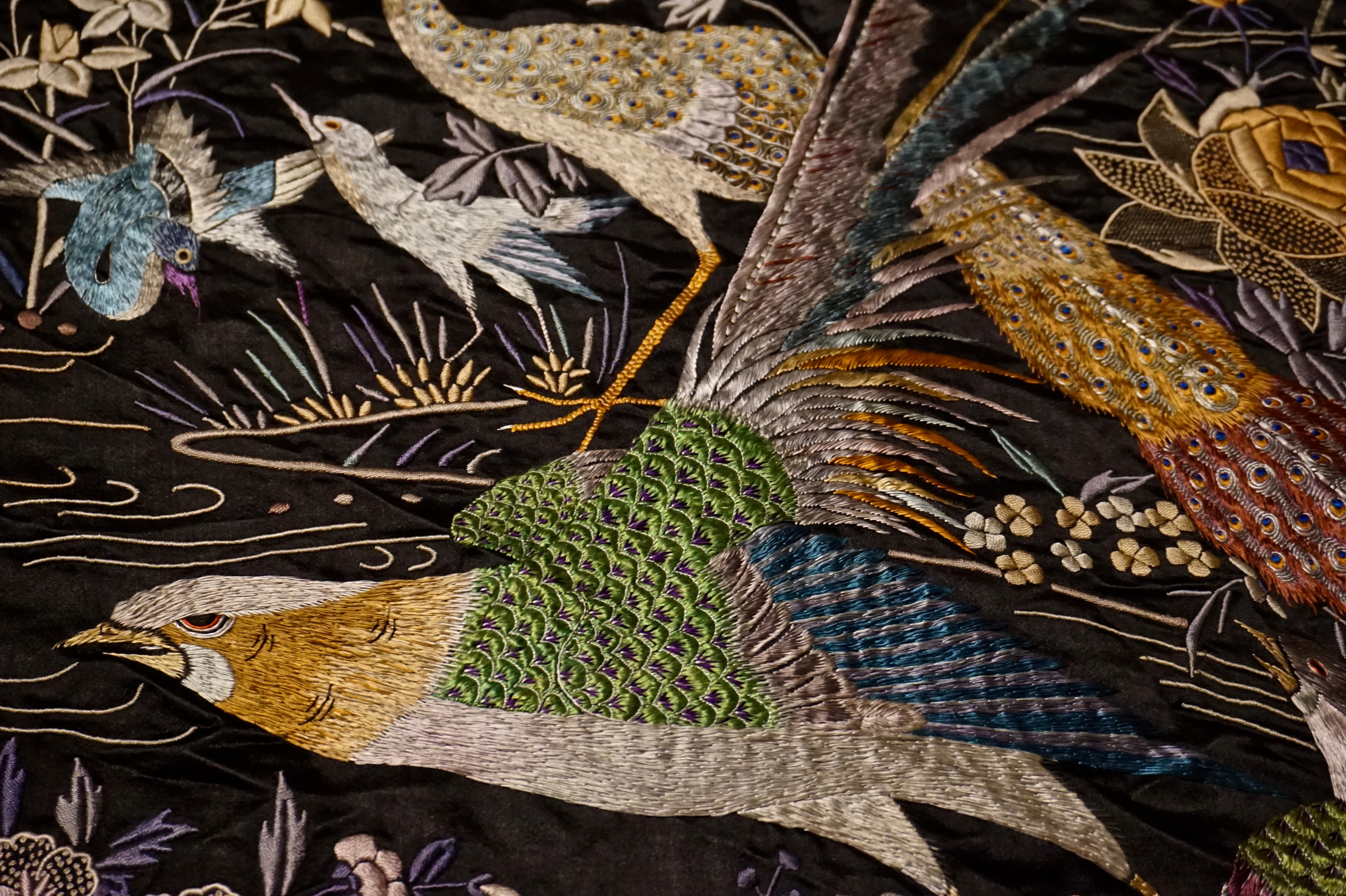 Large Late 19th Century Fine Chinese Silk Embroidery Depicting Multiple Birds 11