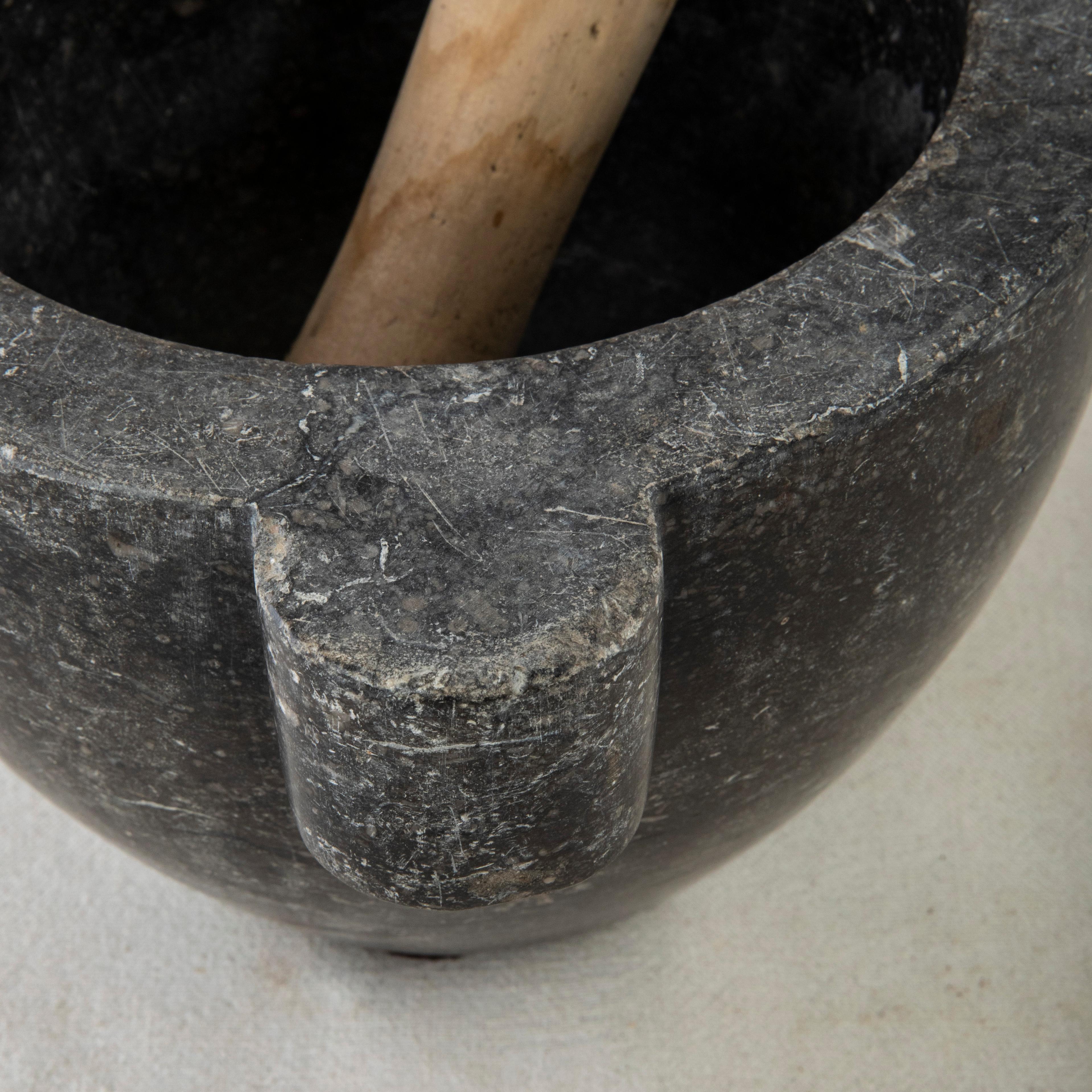 Large Late 19th Century French Black Marble Mortar and Beechwood Pestle For Sale 7
