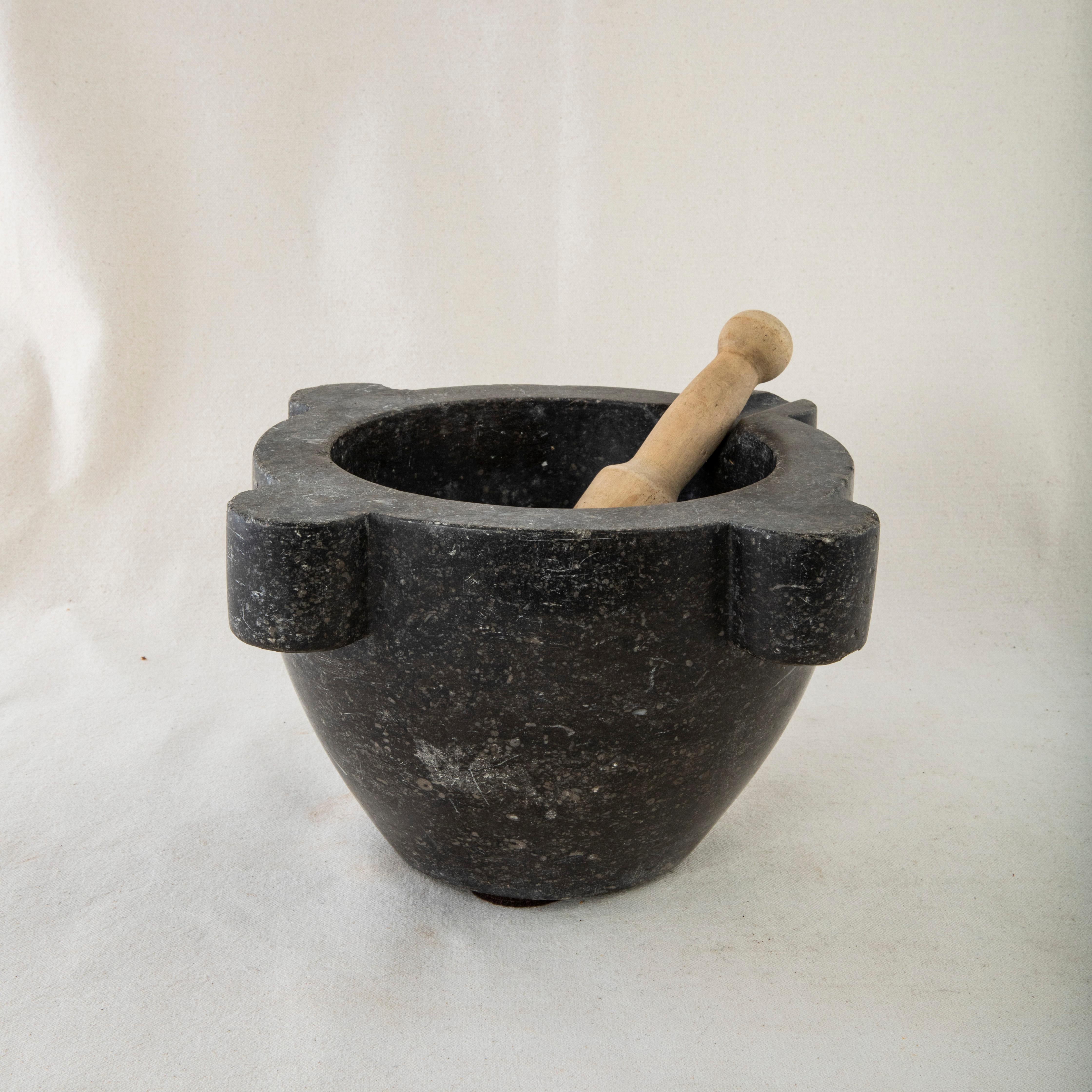 Large Late 19th Century French Black Marble Mortar and Beechwood Pestle In Good Condition In Fayetteville, AR