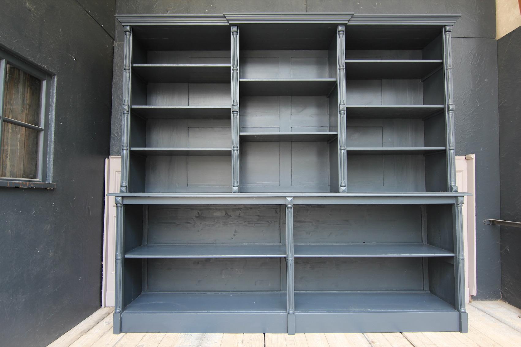 Large Late 19th Century French Bookcase or Shop Cabinet, New Painted Anthracite In Good Condition In Dusseldorf, DE