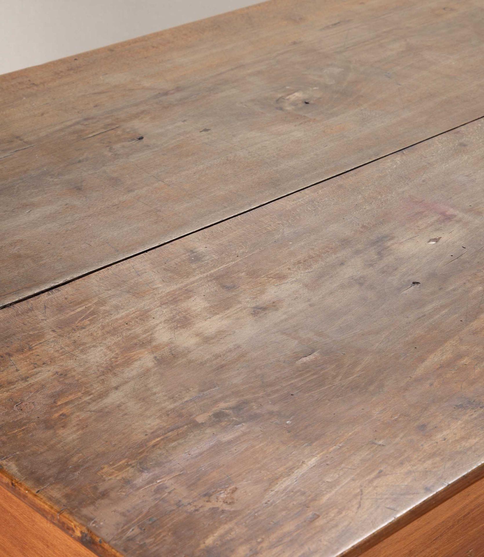Large Late 19th Century French Drapers Table For Sale 1