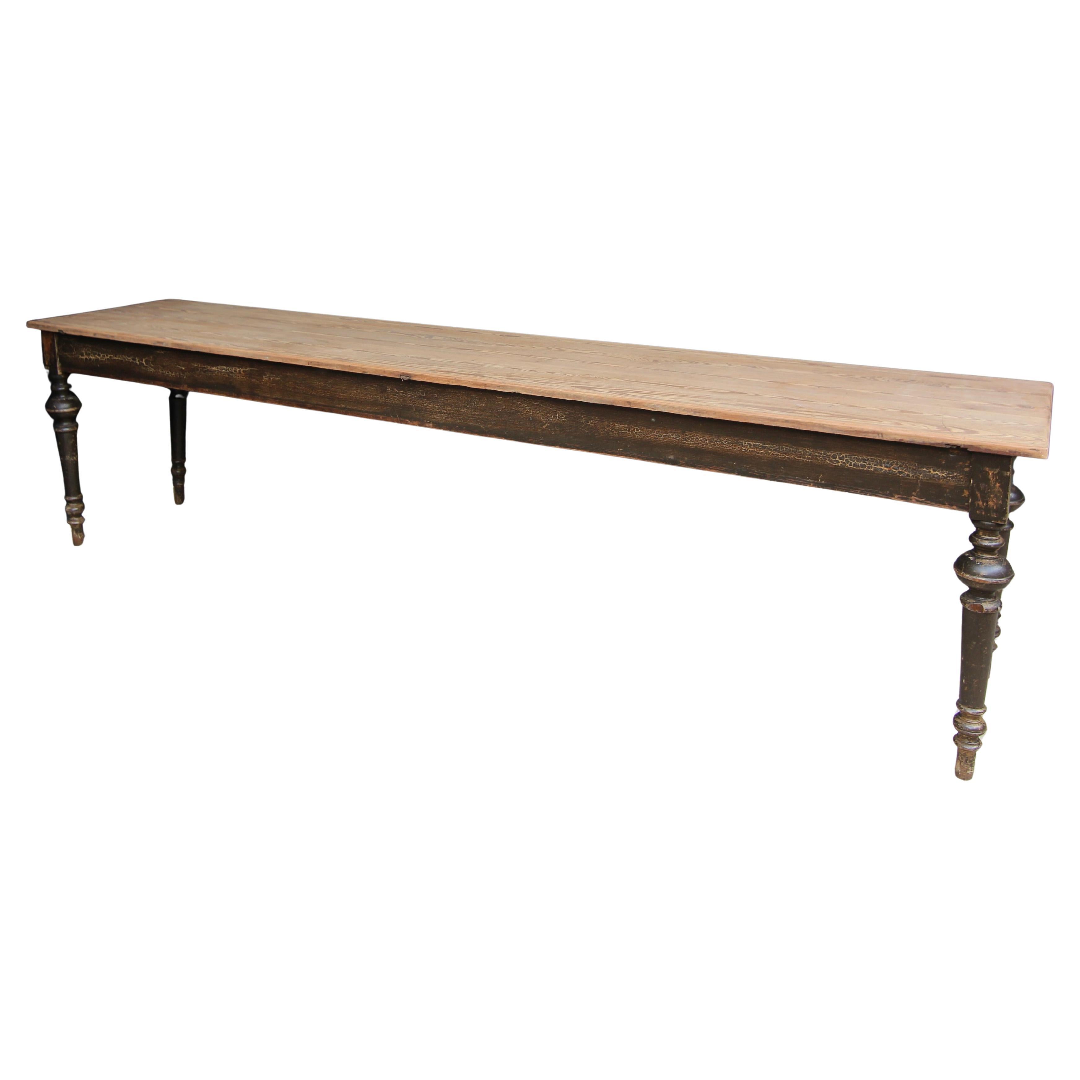 Large Late 19th Century German Gründerzeit Table with Turned Legs