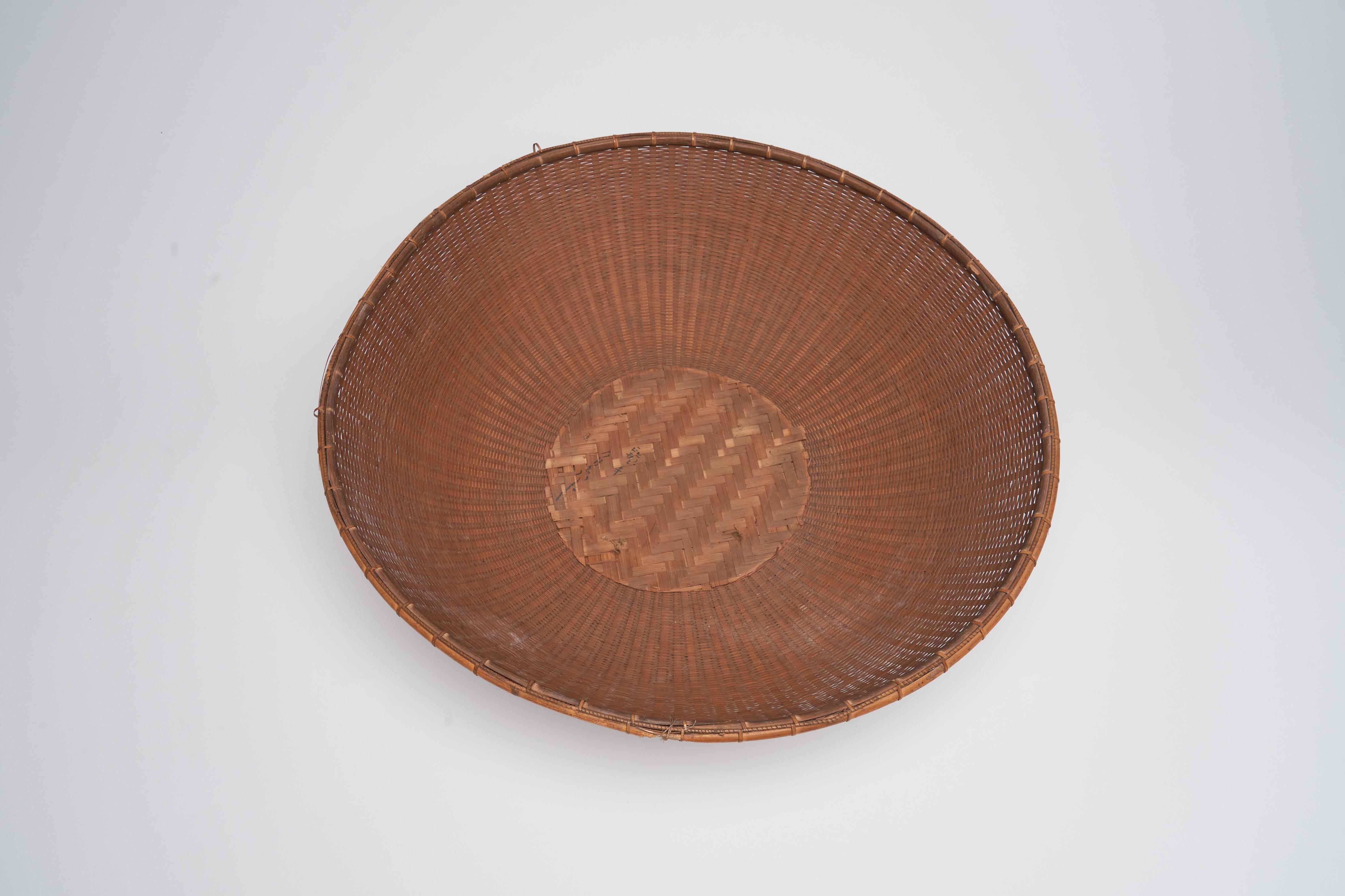 Hand-Woven Large Late 19th Century Japanese Bamboo Basket For Sale