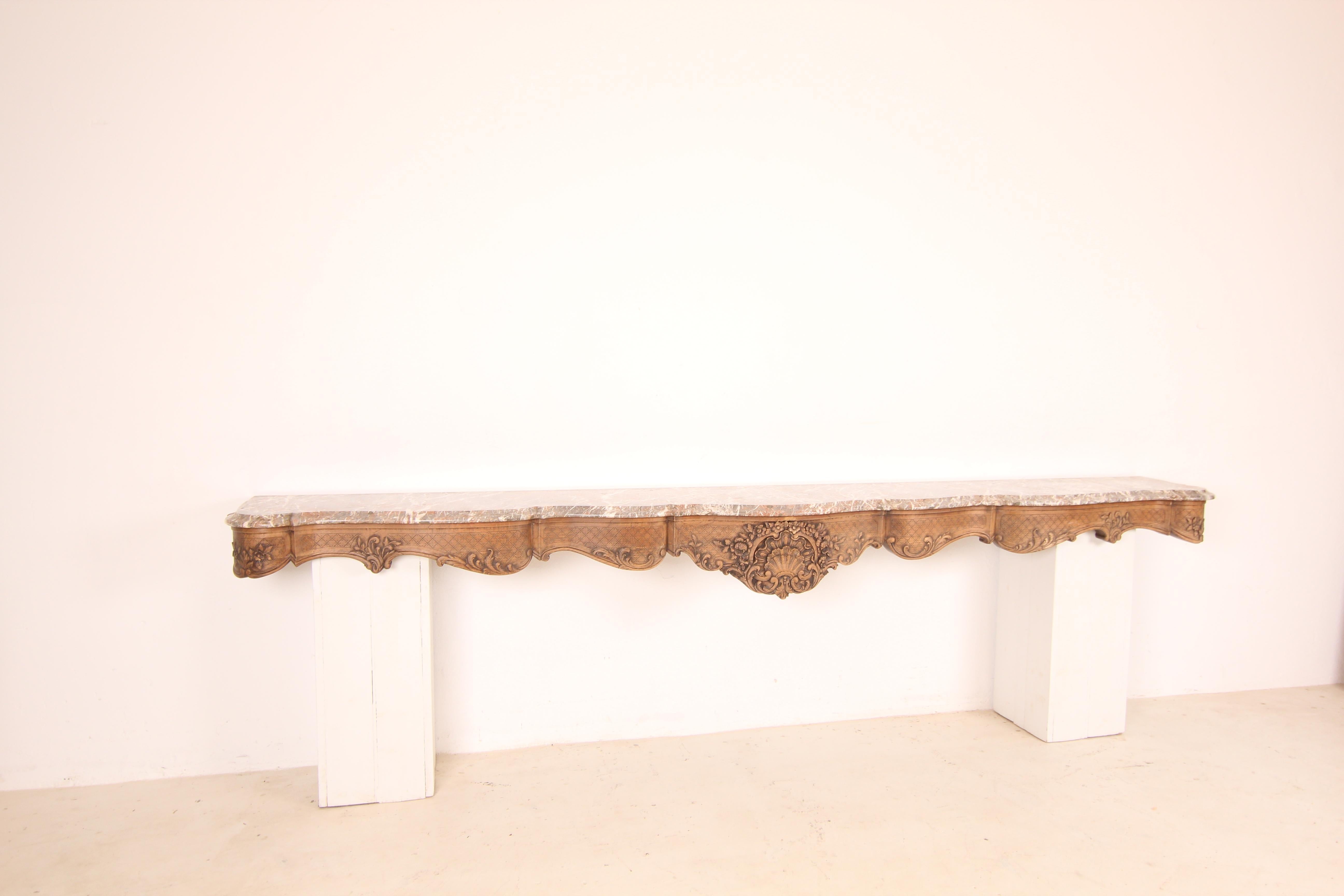 Grande console a muro in legno di Oak e marmo intagliato della fine del XIX secolo in vendita 9