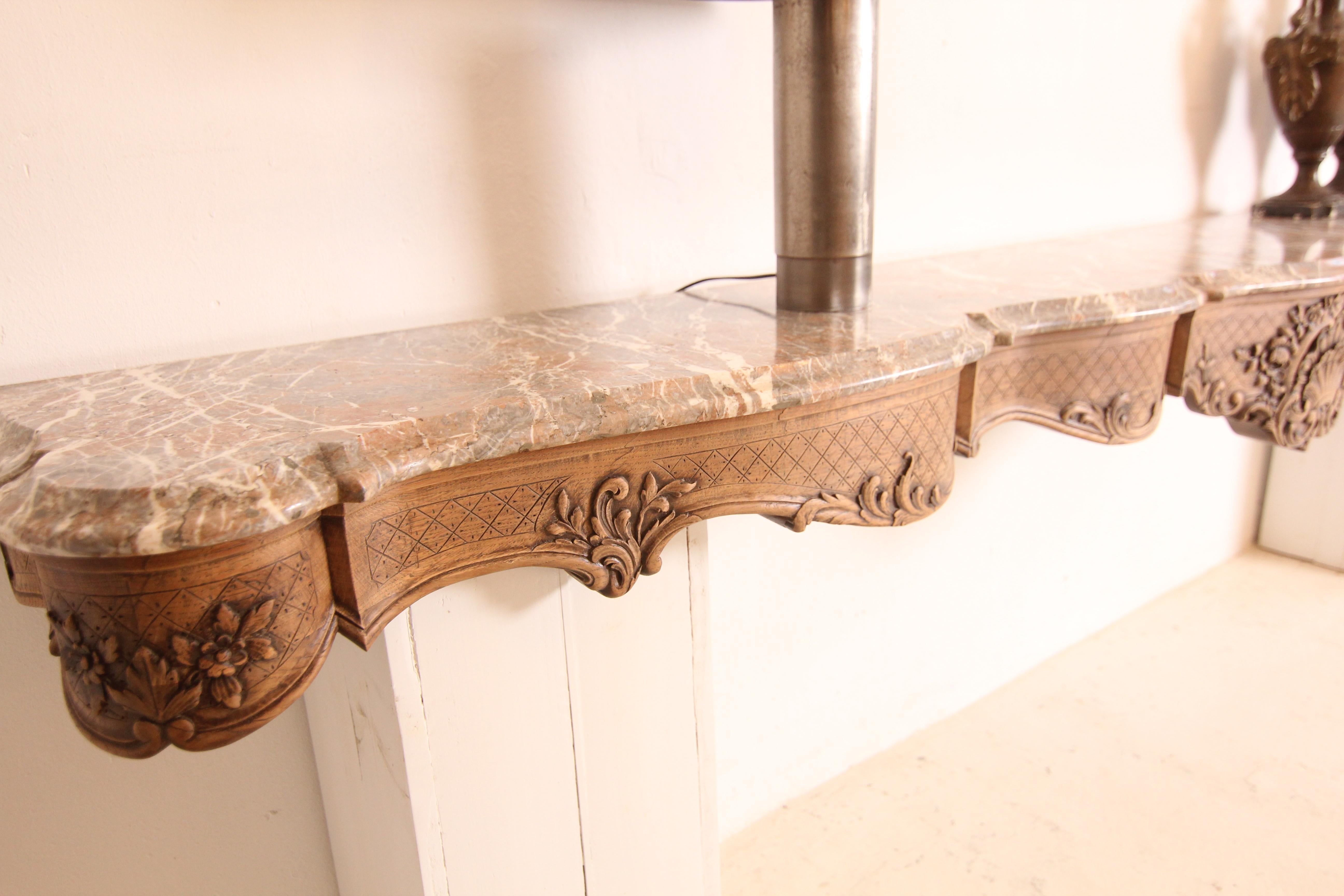 Grande console a muro in legno di Oak e marmo intagliato della fine del XIX secolo in vendita 2