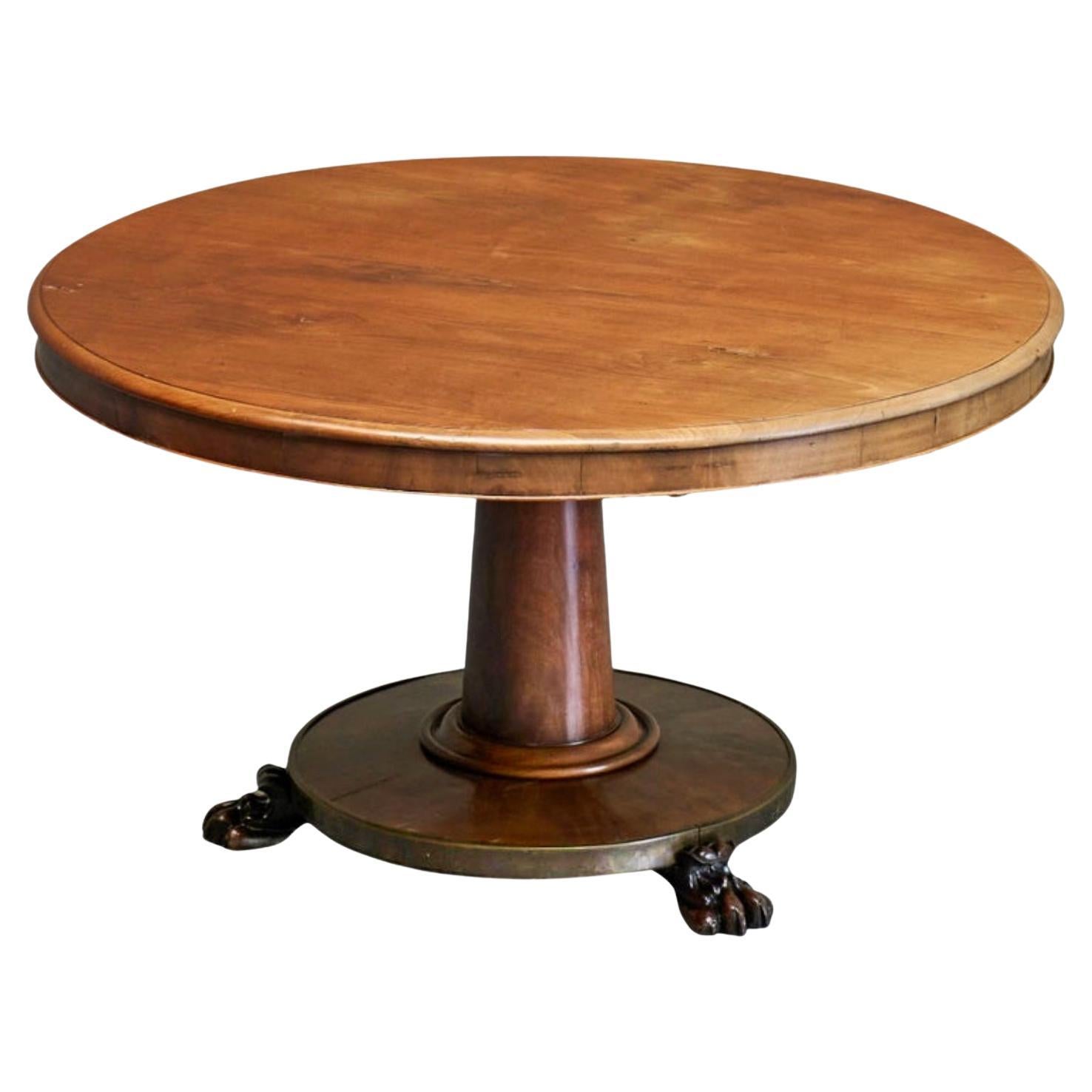 Grand guéridon de la fin du XIXe siècle en bois et laiton patiné