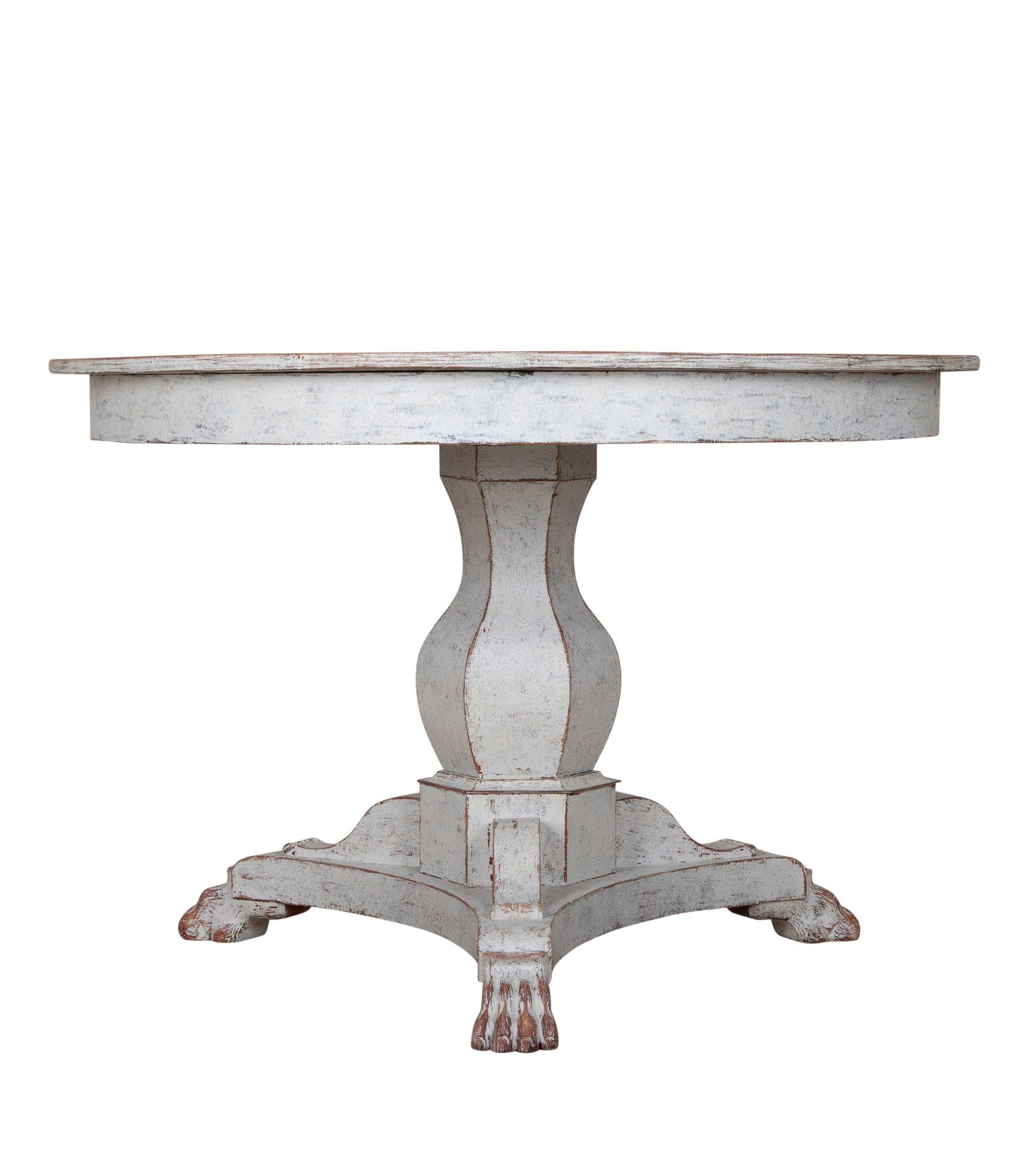 Large Late 19th Century Swedish Centre Table In Good Condition For Sale In Tetbury, Gloucestershire