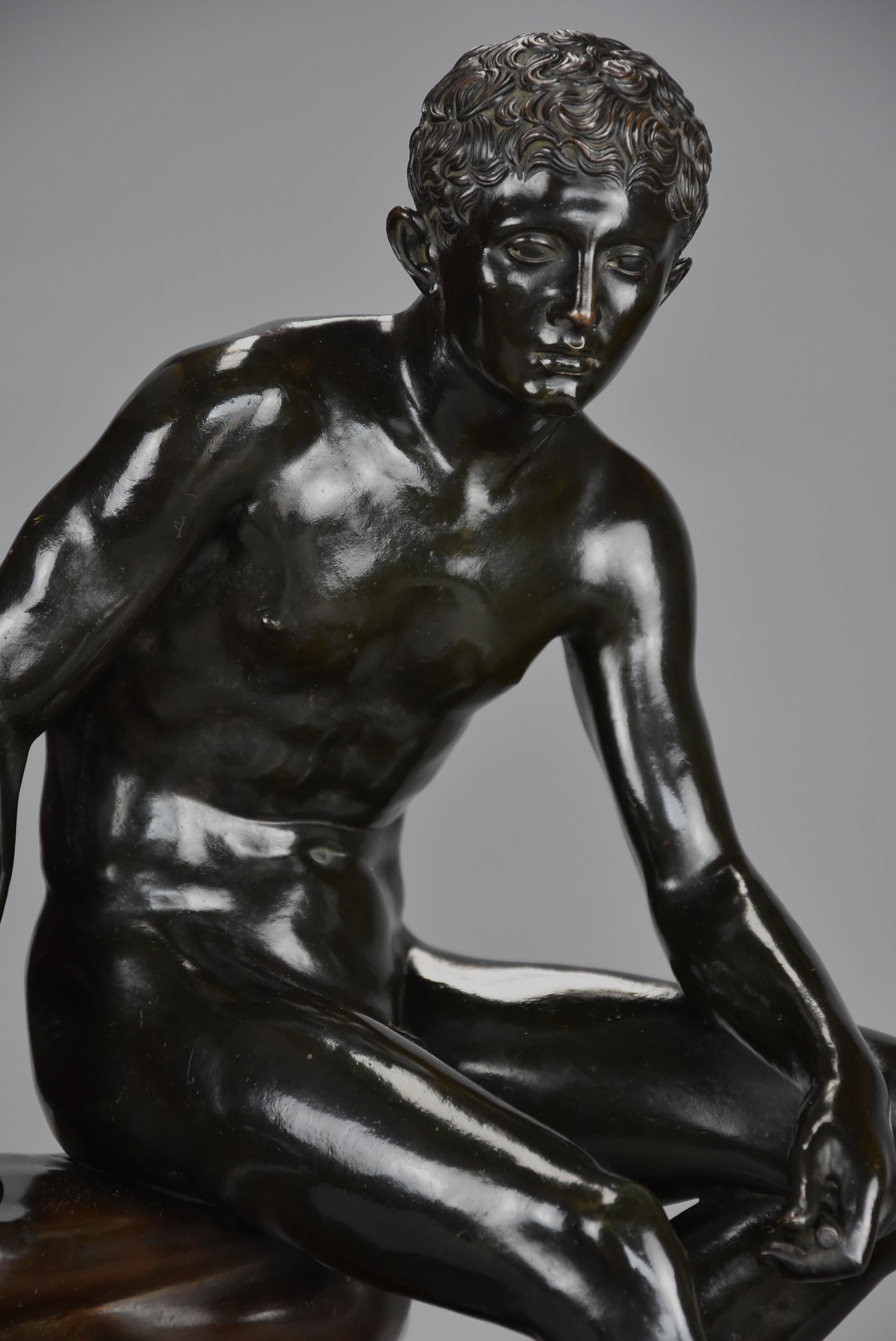 Late 19th Century Grand Tour Italian Bronze of Seated Hermes after the Antique For Sale 3