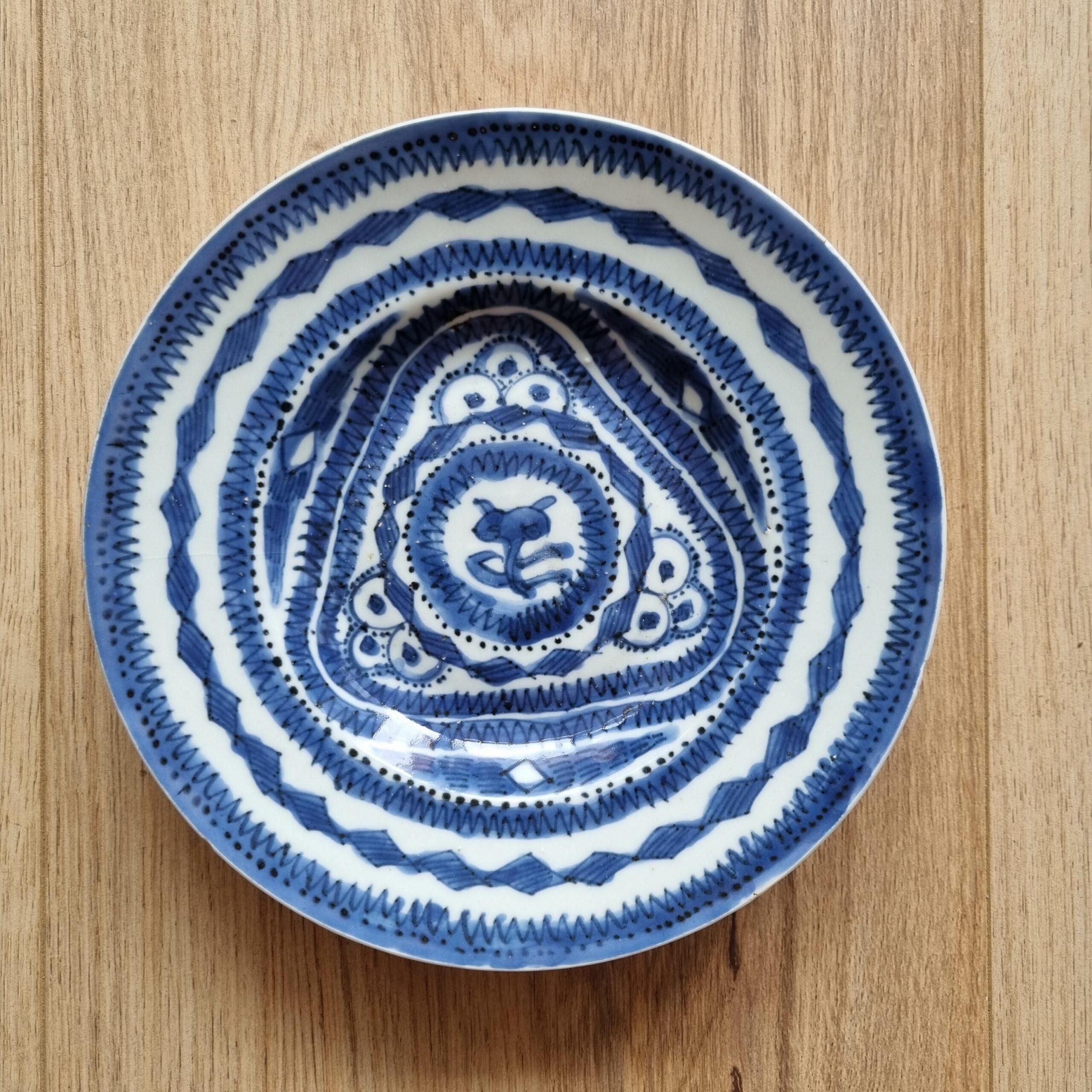 Chinois Grande porcelaine d'exportation bleue et blanche de la fin de la dynastie Ming Ming, période Wanli en vente