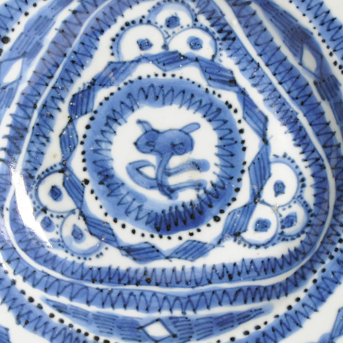 XVIIIe siècle et antérieur Grande porcelaine d'exportation bleue et blanche de la fin de la dynastie Ming Ming, période Wanli en vente