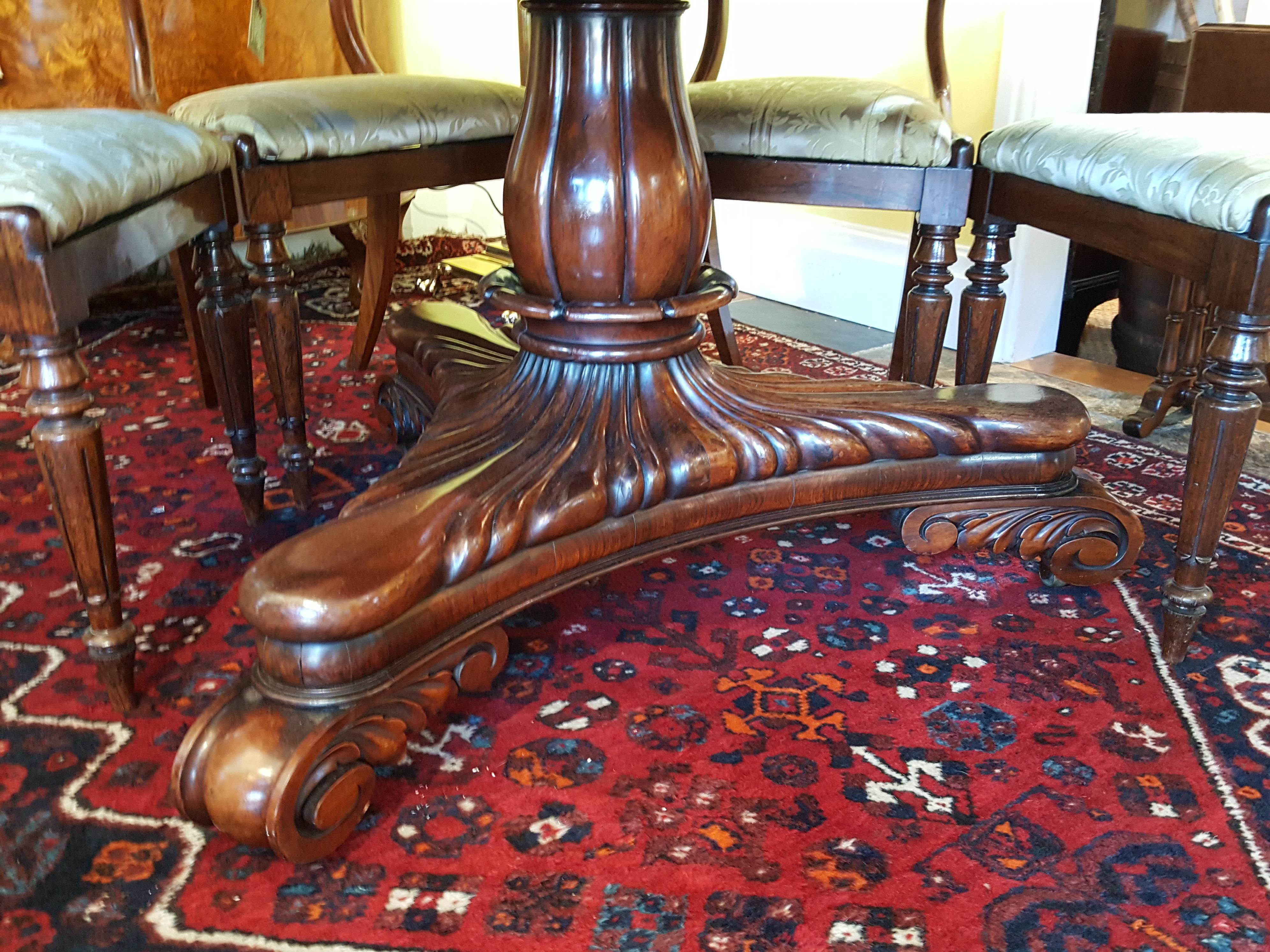 Large Late Regency Circular Rosewood Dining Table im Zustand „Gut“ im Angebot in Altrincham, Cheshire