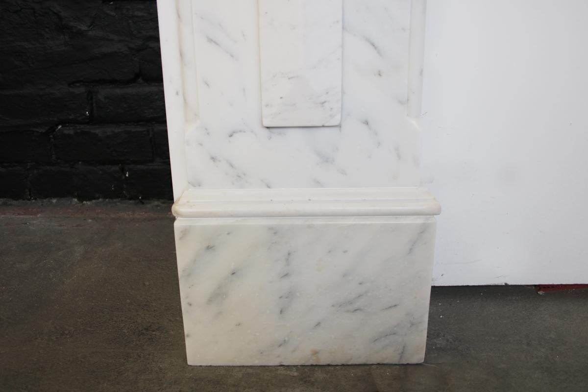 Large Late Victorian Carrara Marble Fireplace Surround For Sale 4