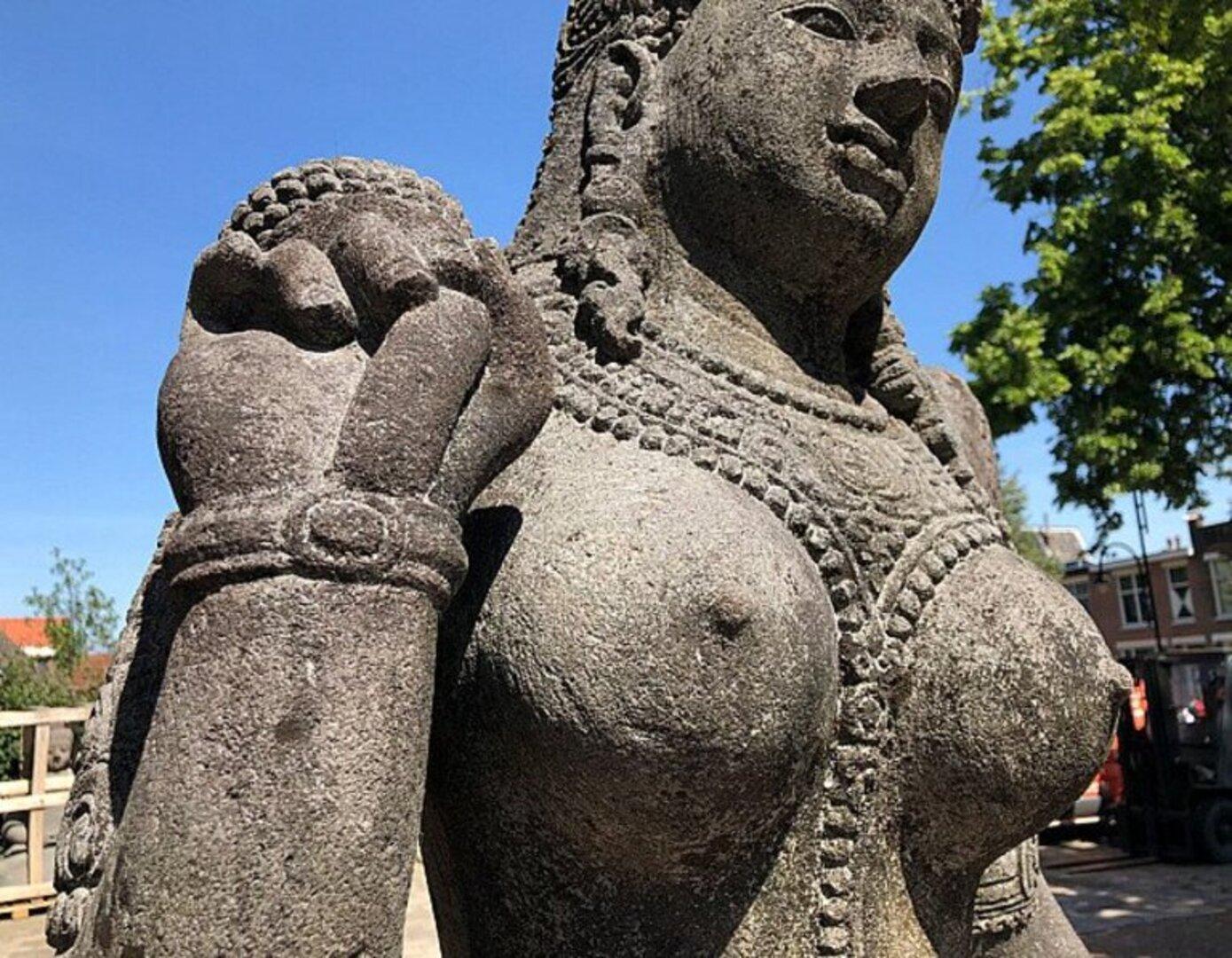 Large Lavastone Tara Statue from Indonesia Original Buddhas For Sale 14
