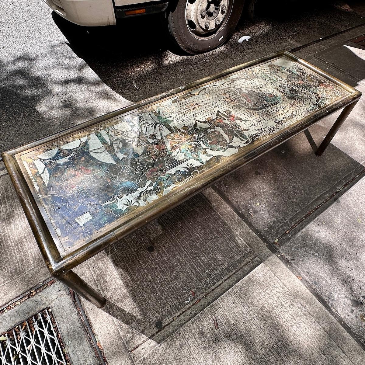 Milieu du XXe siècle Grande table basse LaVerne en vente