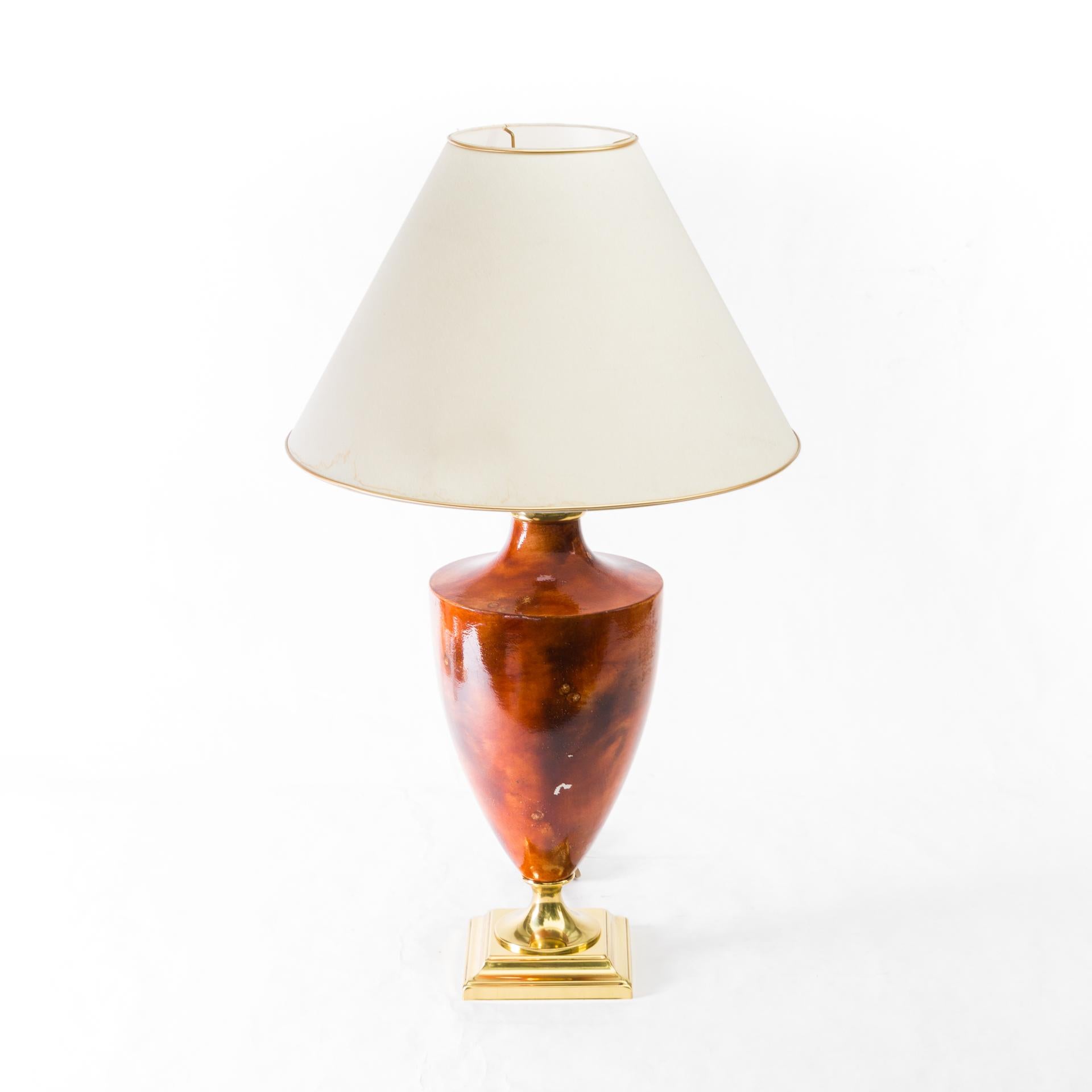 Monumental, beautiful table lamp signed by the French lighting manufacturer Le Dauphin.

The round, expanding upward cut body was made of ceramics with painted decoration imitating stone. The foot evokes inspiration from classicism, it is