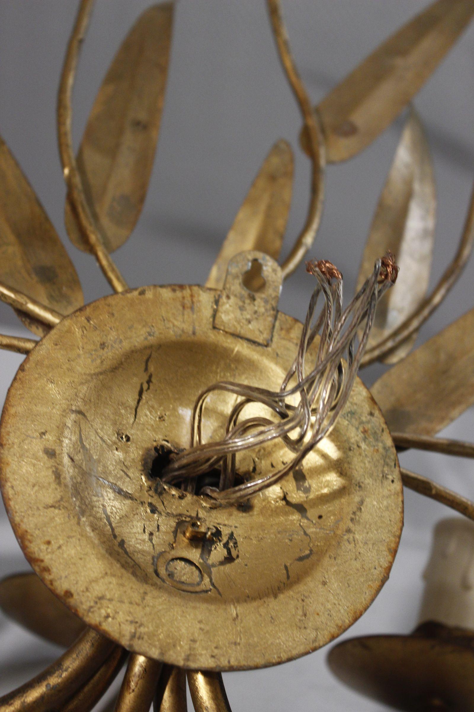 Großer Wandleuchter aus vergoldetem Metall, Ferro Art 1970er im Angebot 8