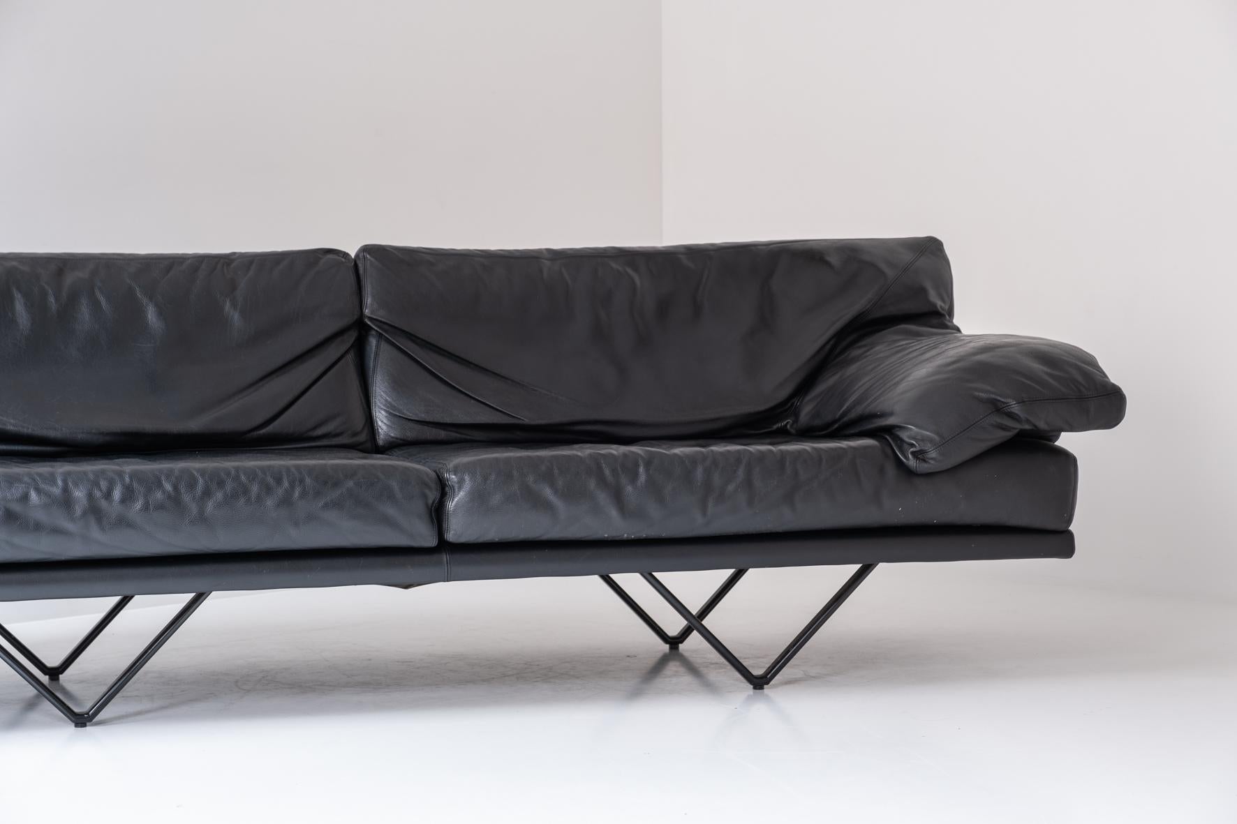 Large leather 3-seater, model ‘Cornelius’ by Durlet, Belgium 1980s. In Good Condition In Antwerp, BE