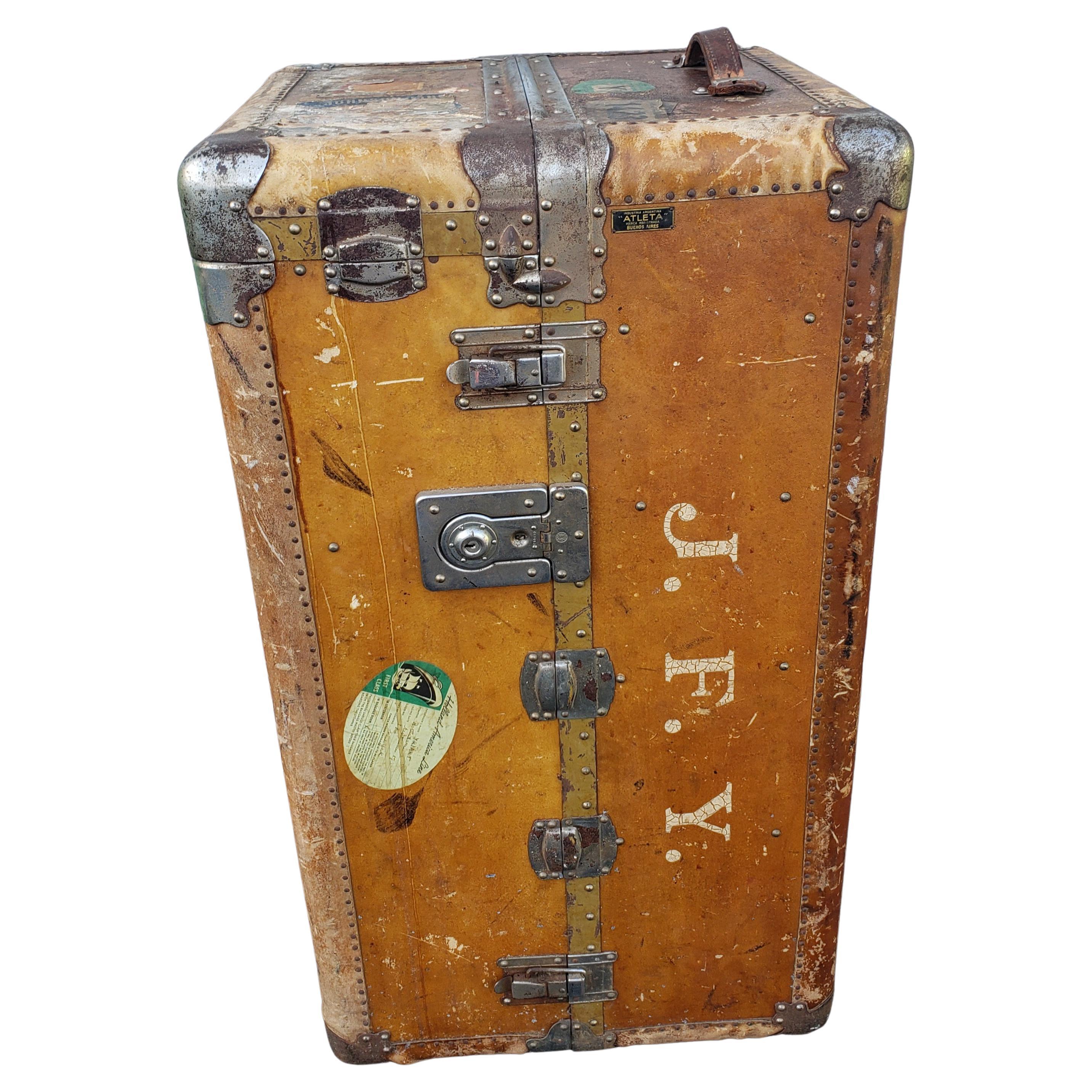 steamer trunk with wheels