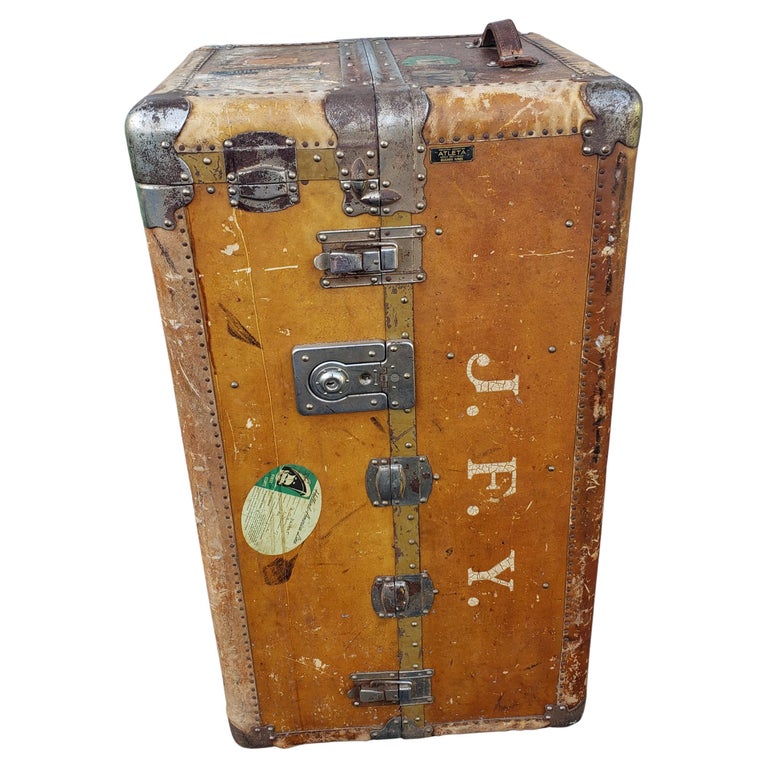 Argentine Large Leather and Metal Full Closet Steamer Trunk, circa 1930s For Sale