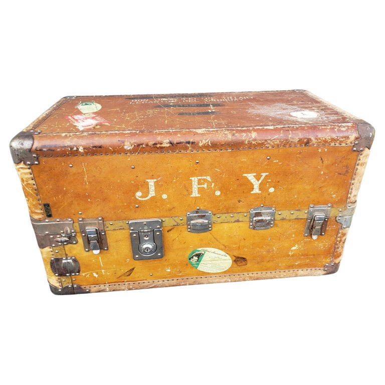 20th Century Large Leather and Metal Full Closet Steamer Trunk, circa 1930s For Sale