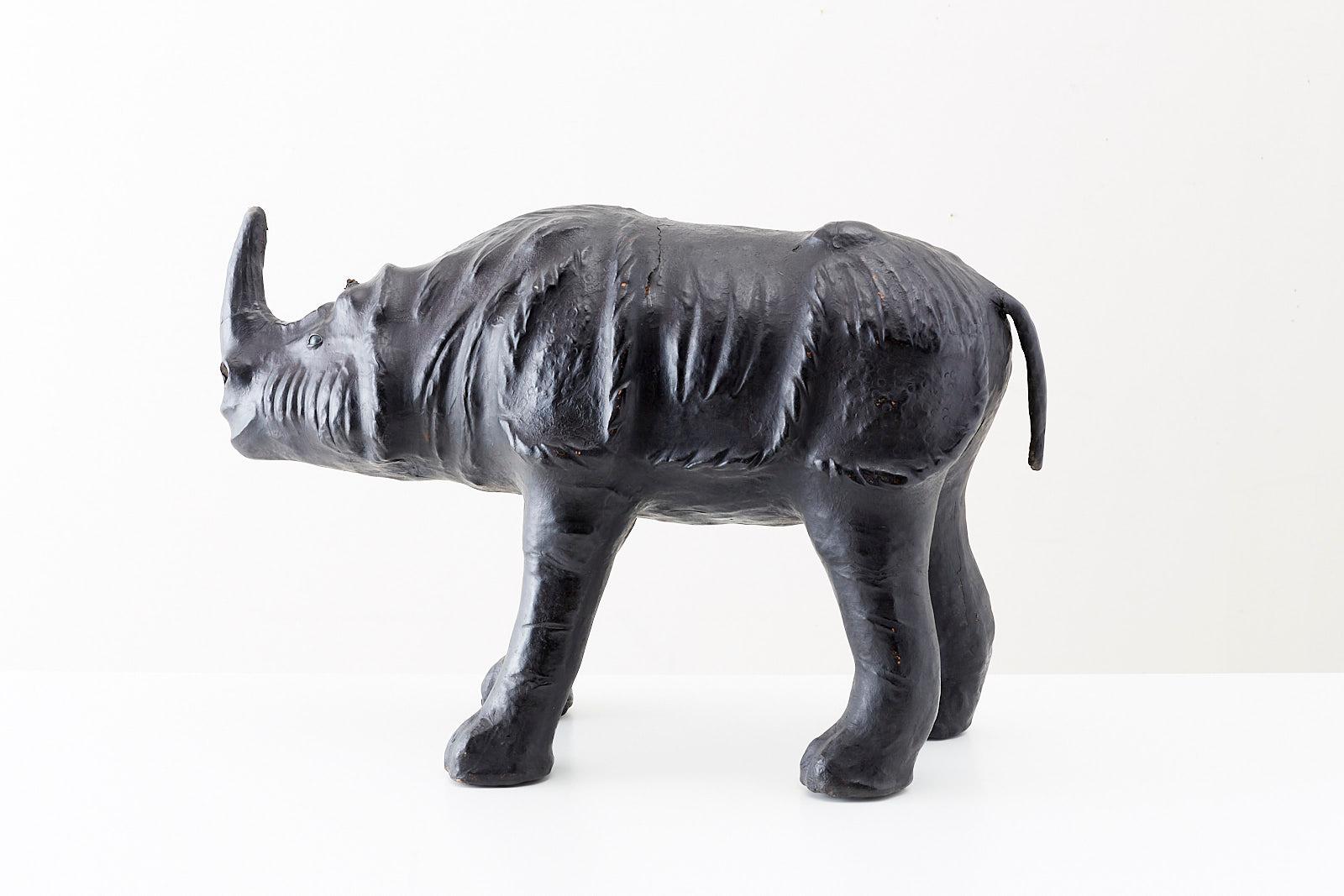 Fait main Grande sculpture ou repose-pieds Rhino recouvert de cuir en vente