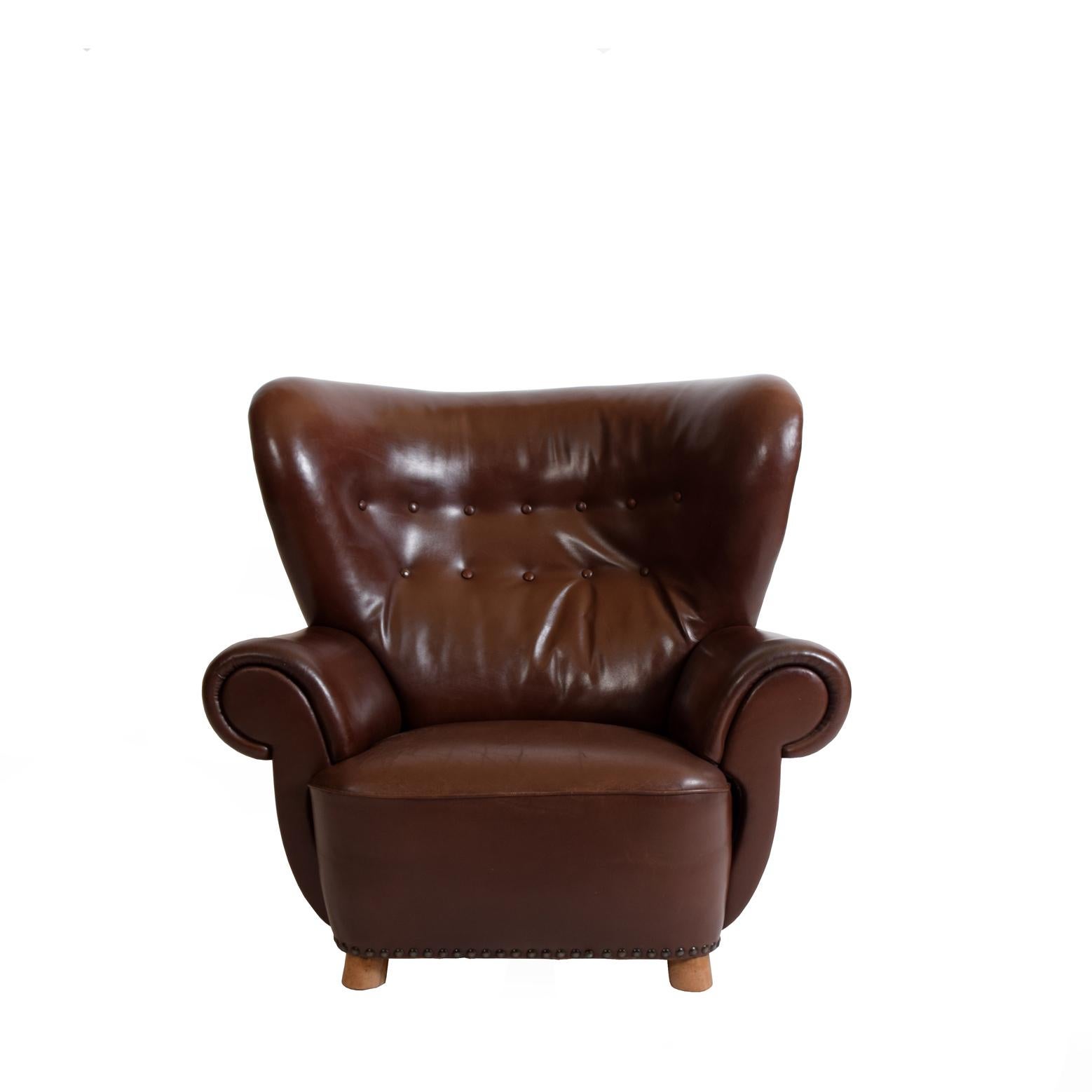 Mid-20th Century Large Leather Club Chair  For Sale