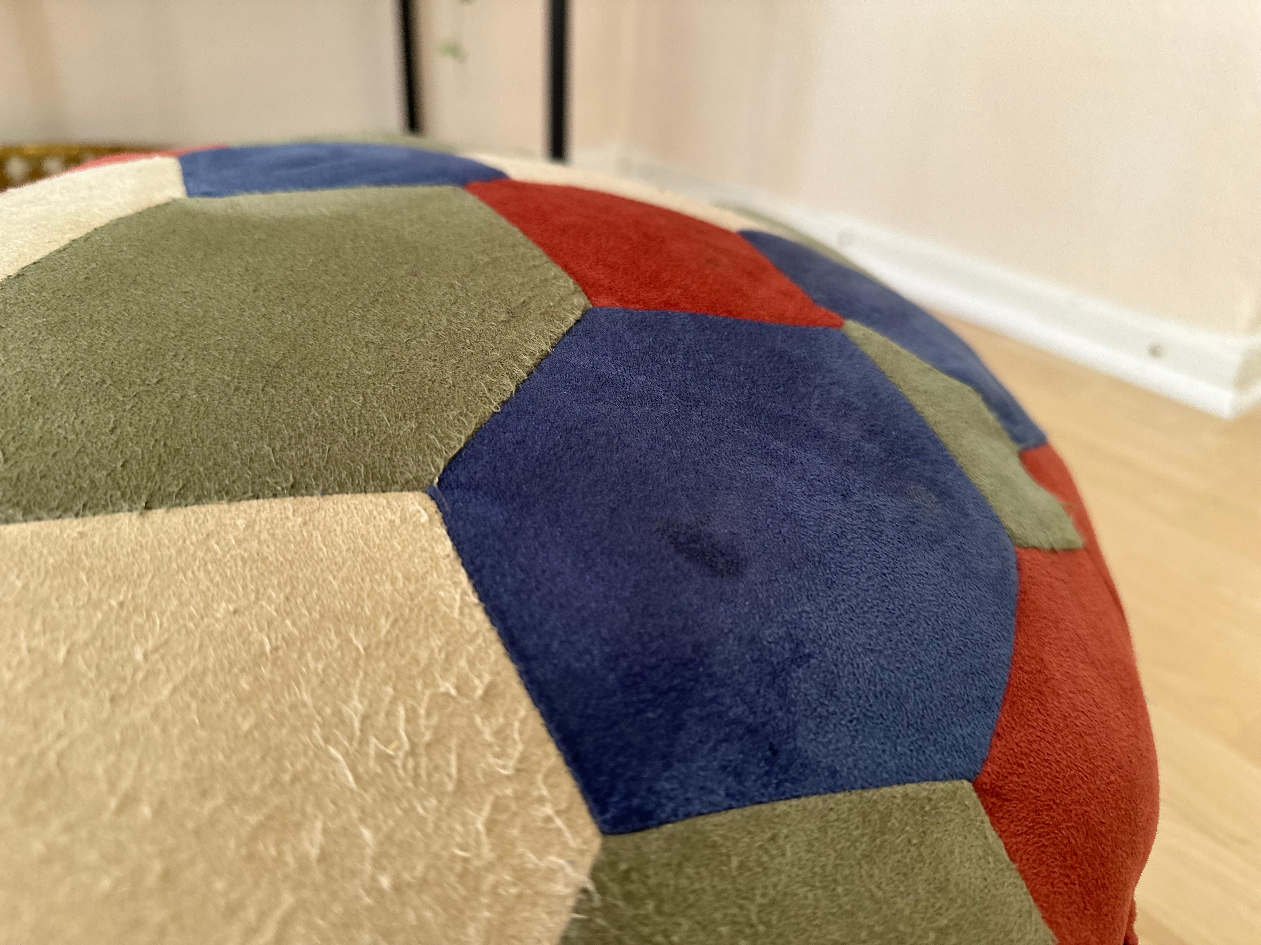 large leather pouf in shape of a turtle, 1970 For Sale 4