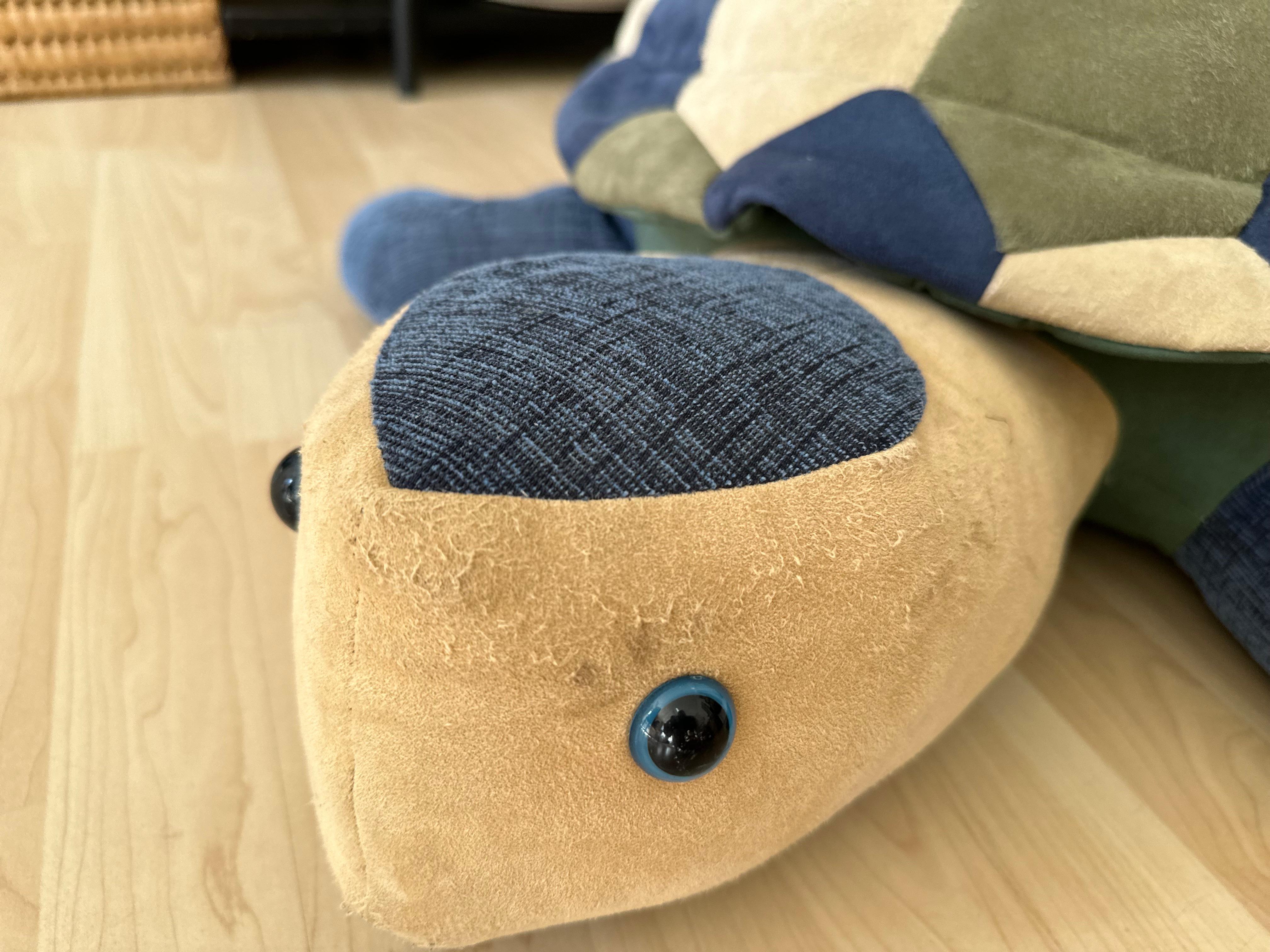 large leather pouf in shape of a turtle, 1970 For Sale 2