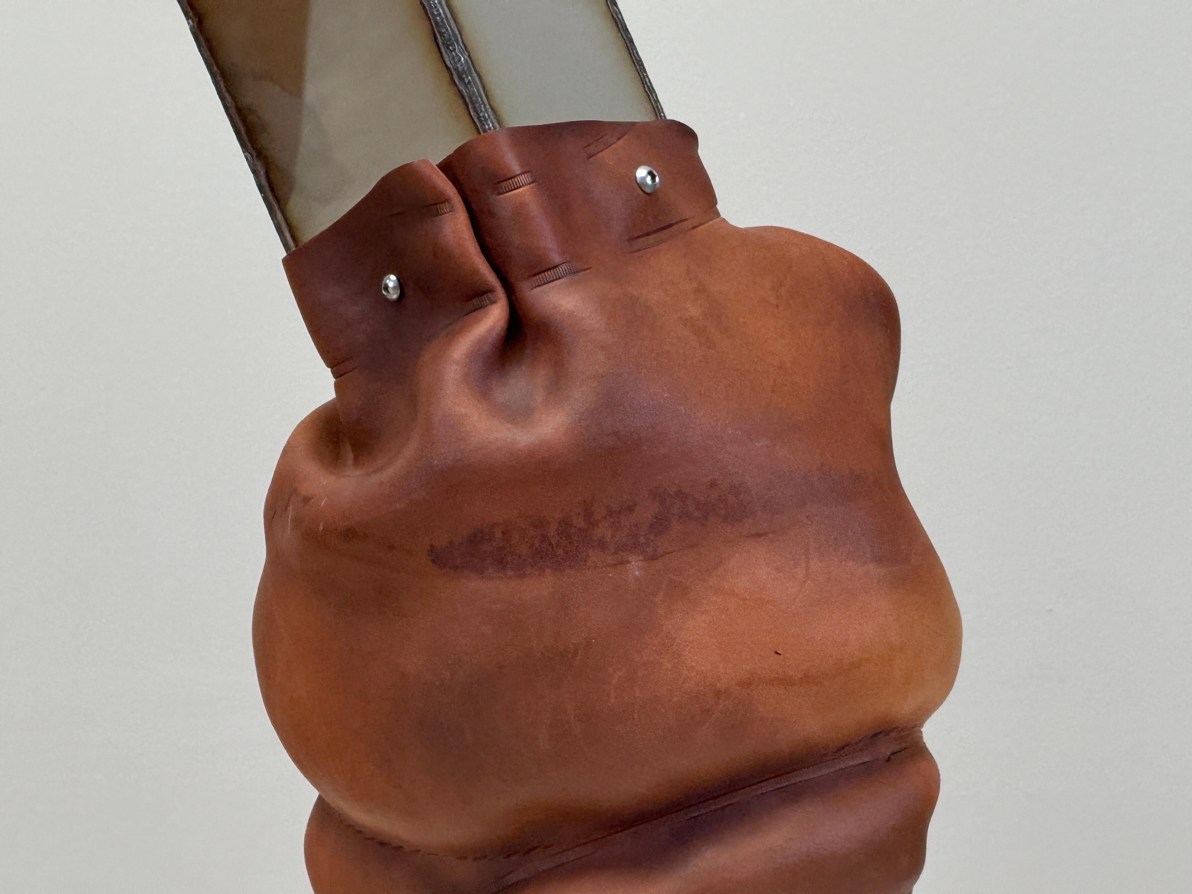 Large Leather Vase by Simon Hasan in vendita 2