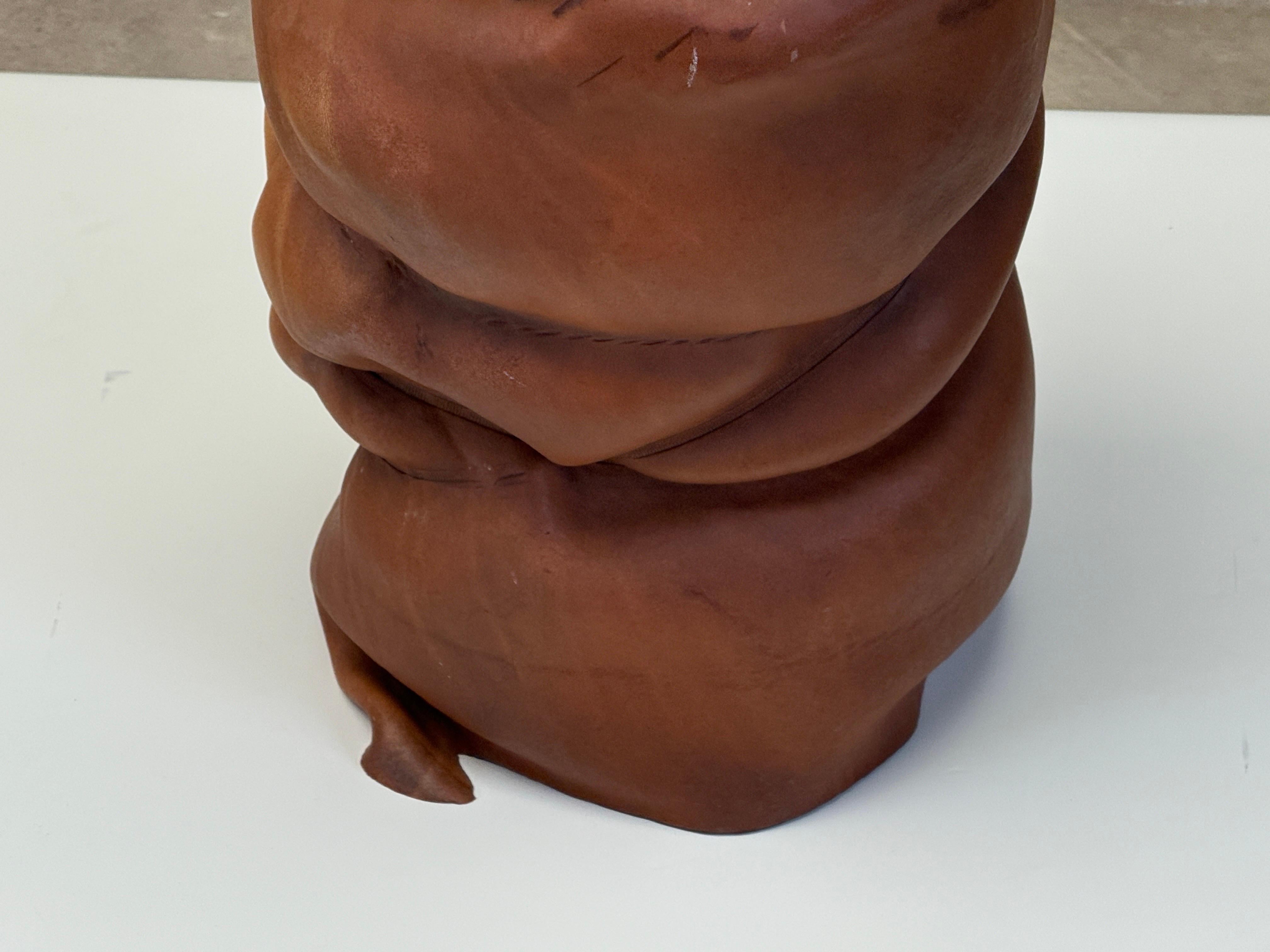 Large Leather Vase by Simon Hasan in vendita 3