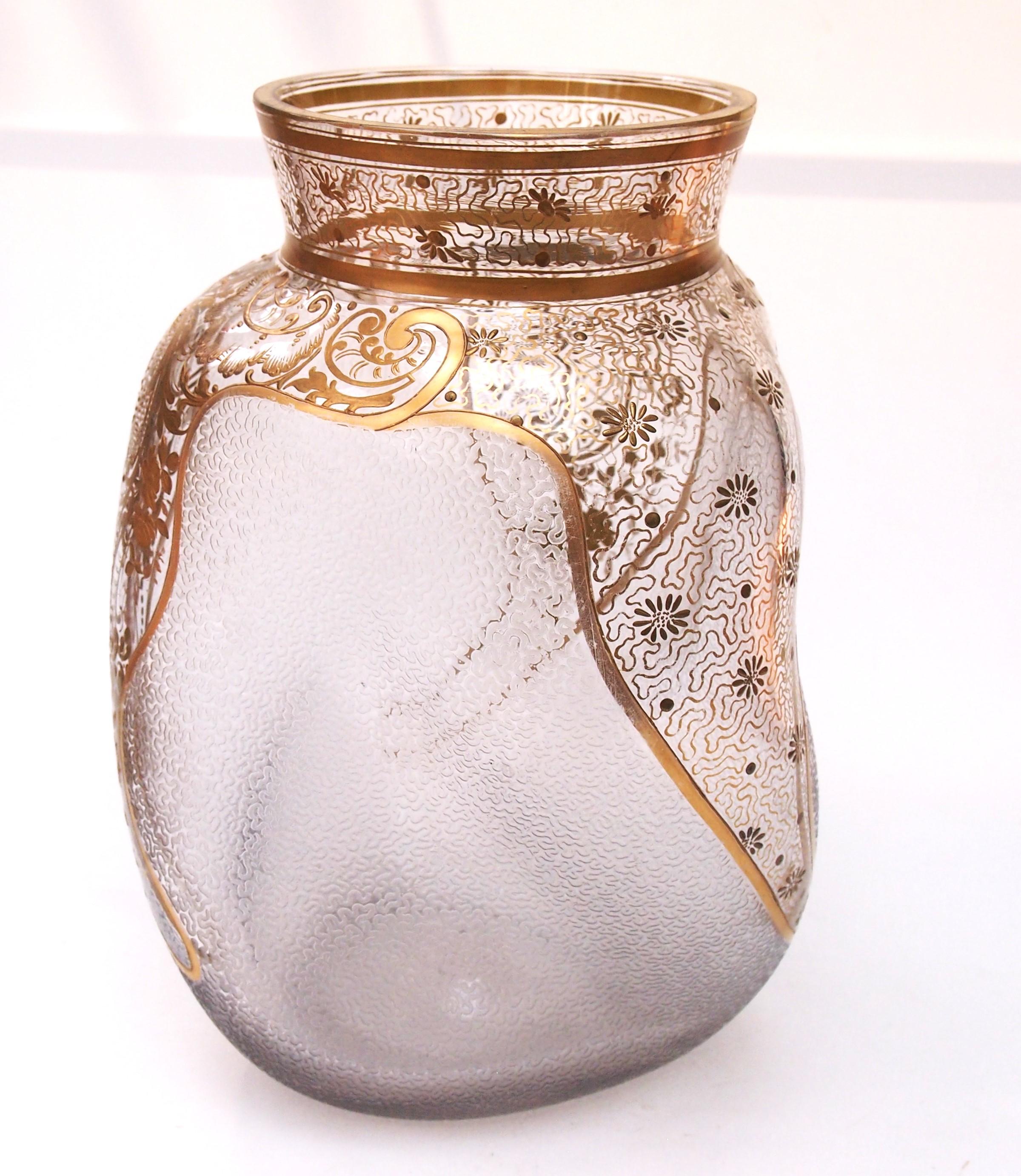 Francese Grande vaso rococò revival Legras finemente inciso e dorato, 1900 ca. in vendita