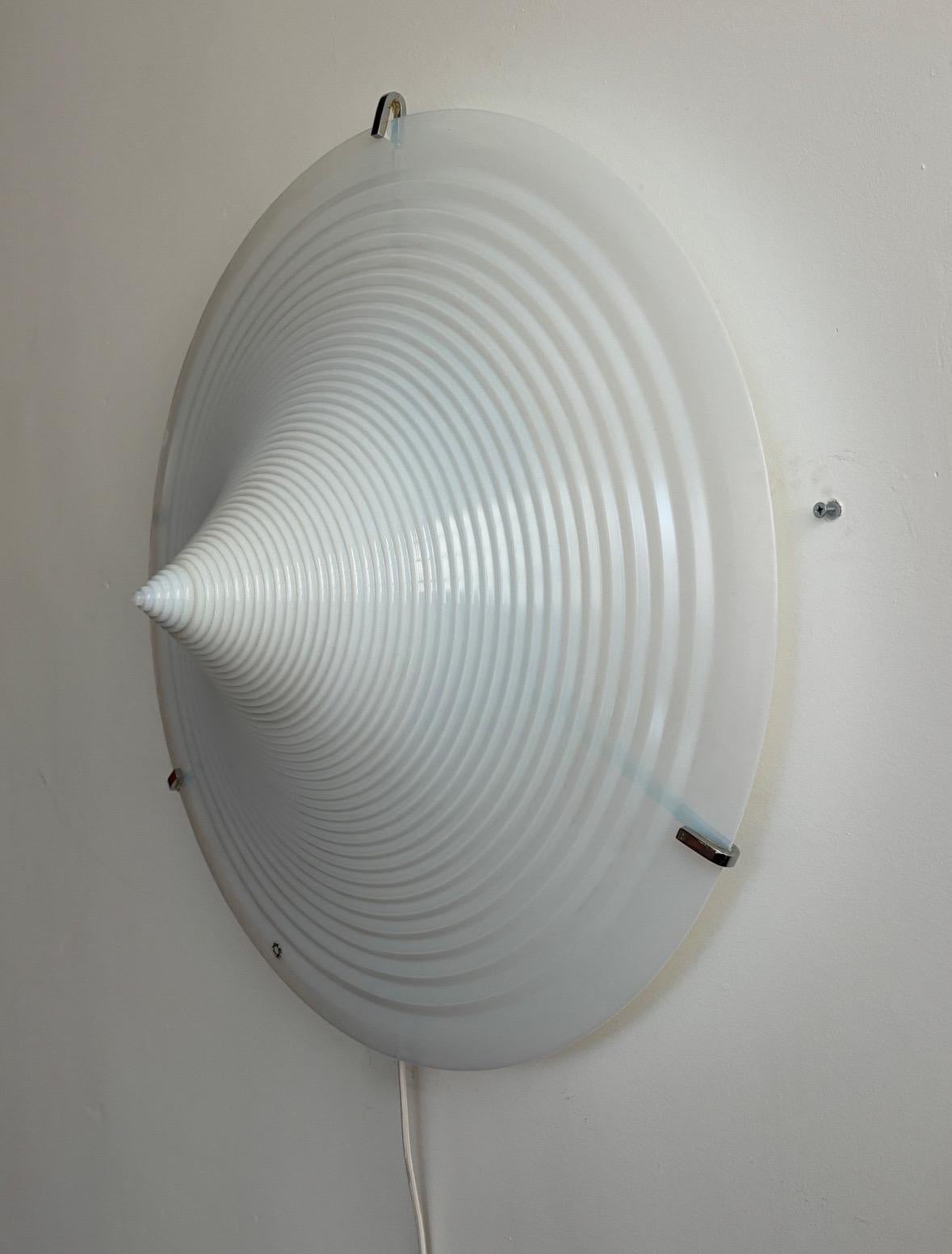 Gran aplique/plafón de cristal sombreado Leucos, años 60 en Bueno estado para la venta en Tel Aviv-Yafo, Tel Aviv District