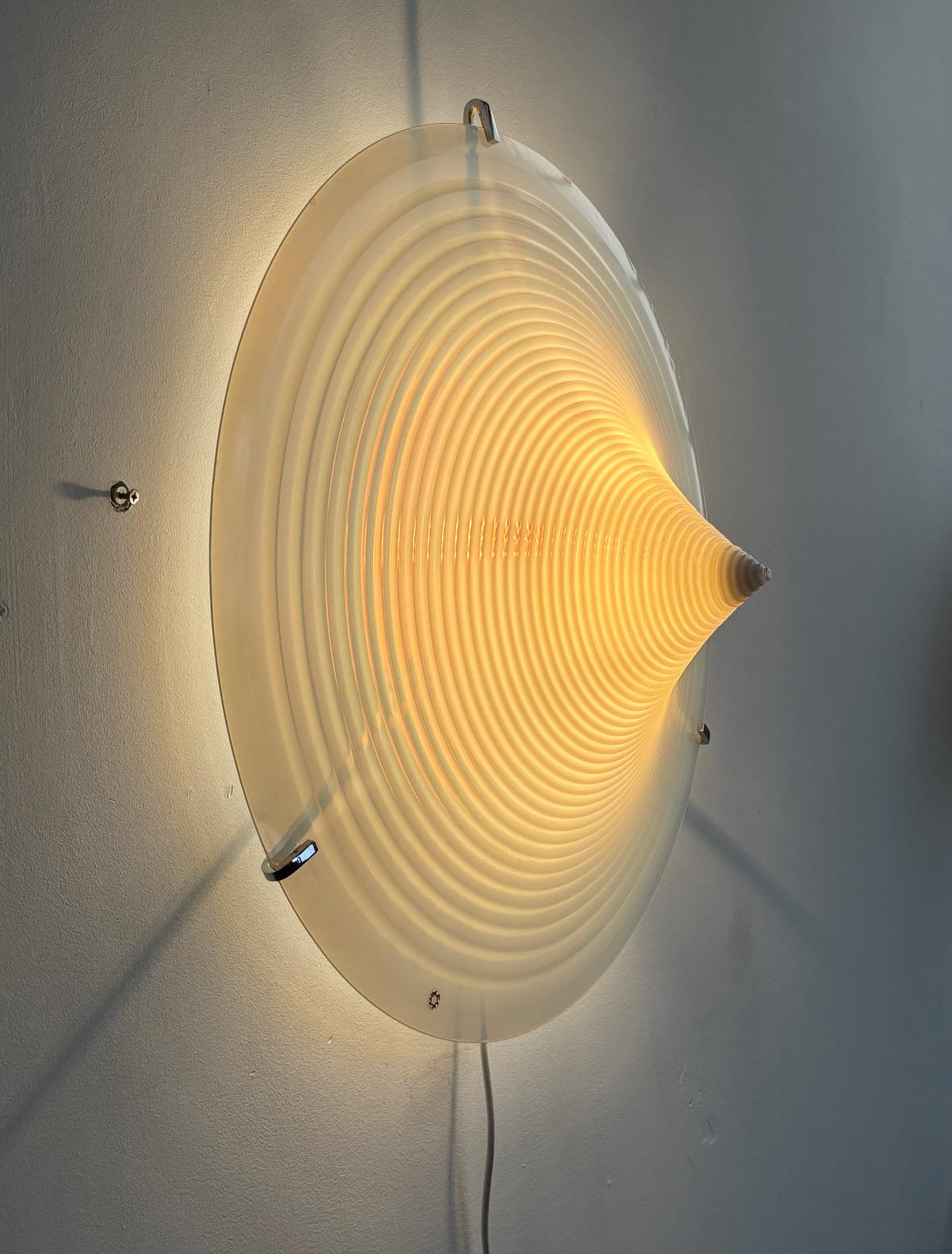 Gran aplique/plafón de cristal sombreado Leucos, años 60 finales del siglo XX en venta