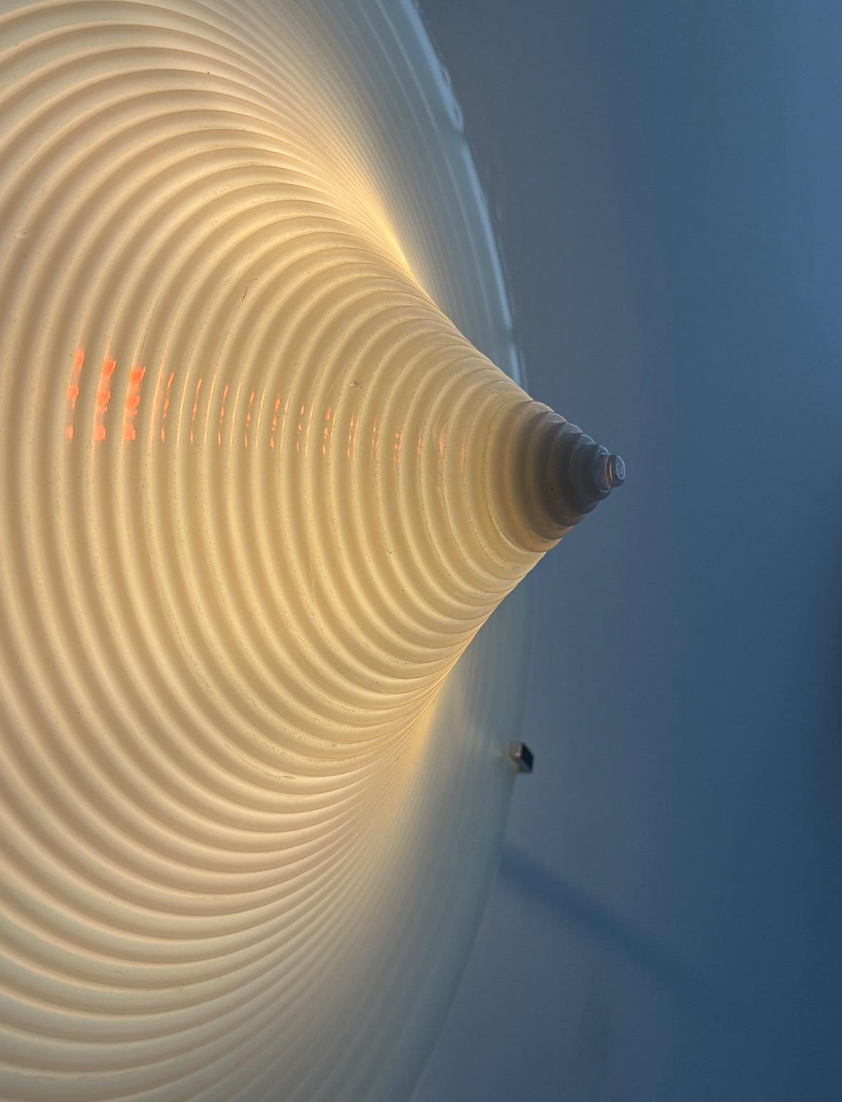 Gran aplique/plafón de cristal sombreado Leucos, años 60 en venta 1