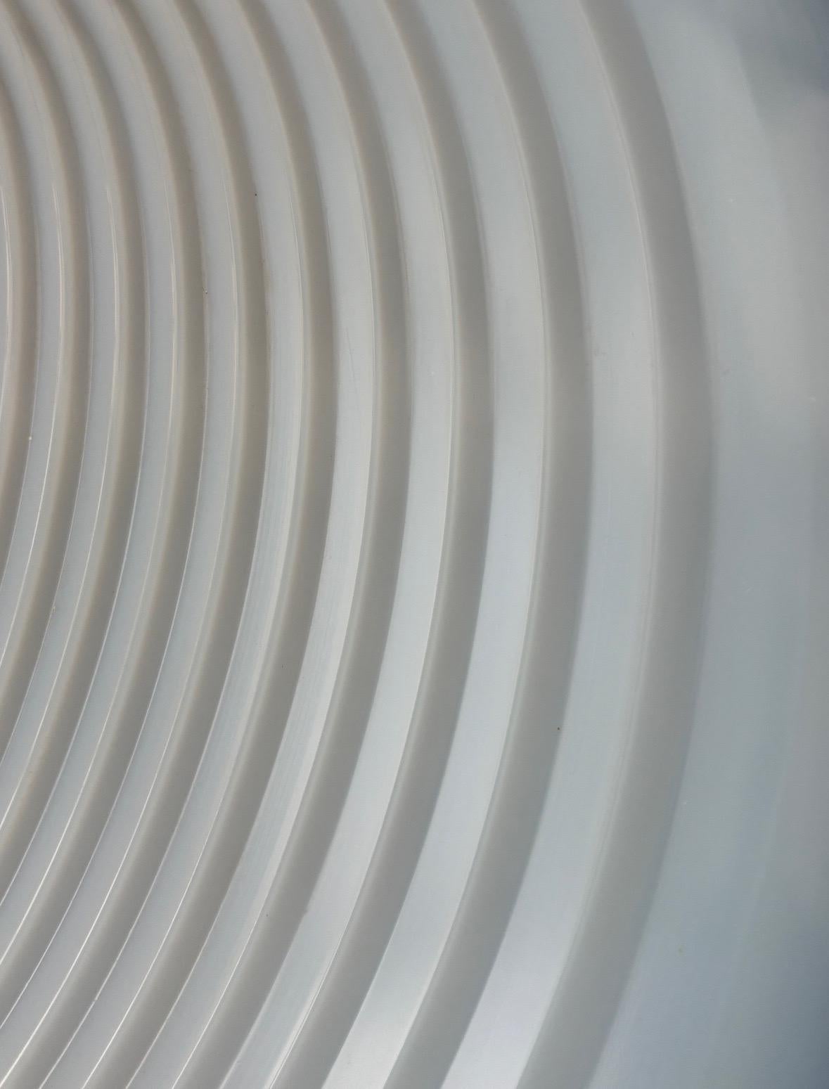 Gran aplique/plafón de cristal sombreado Leucos, años 60 en venta 4