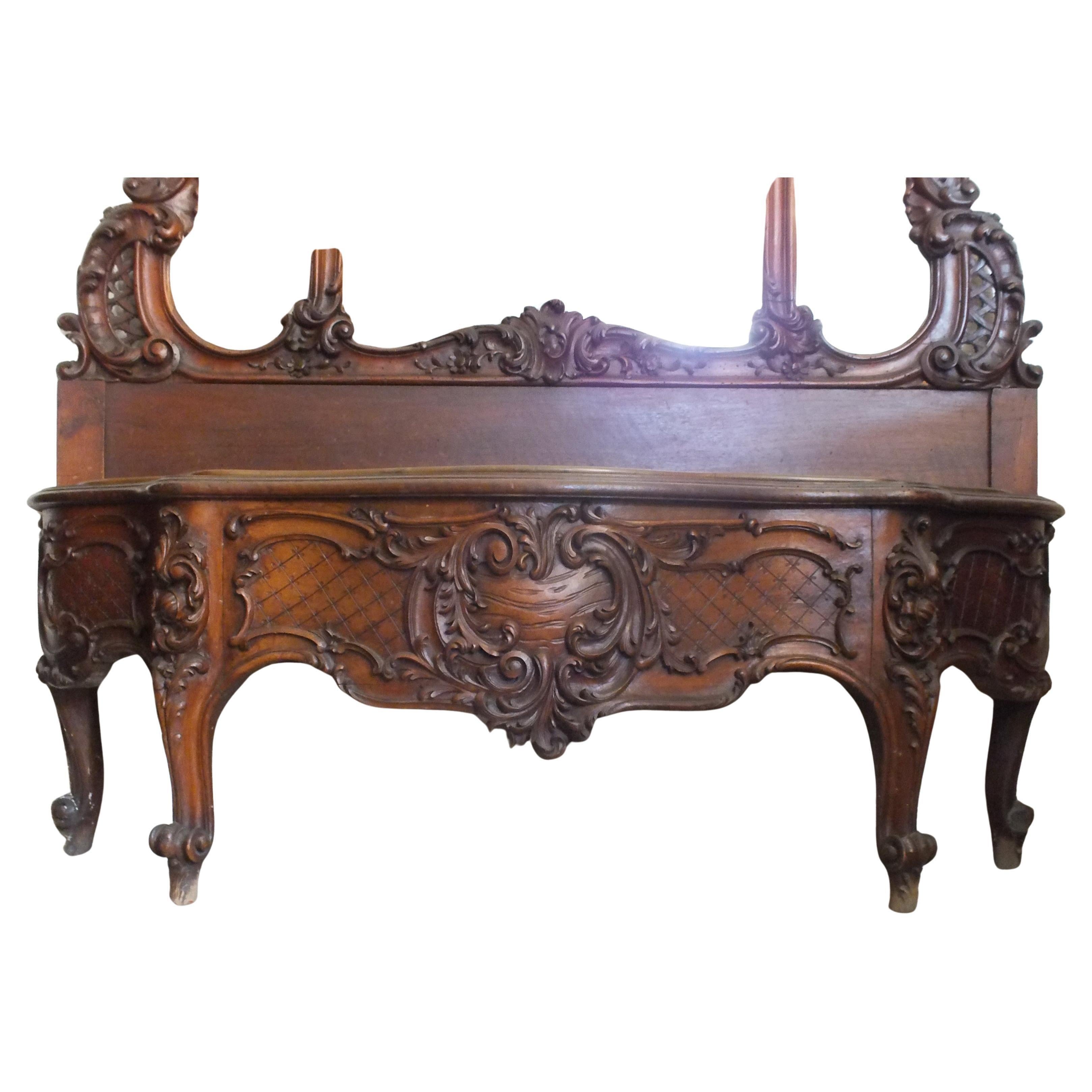 Miroir Grand miroir biseauté mural Art Noveau avec jardinière bois noyer années '900 en vente