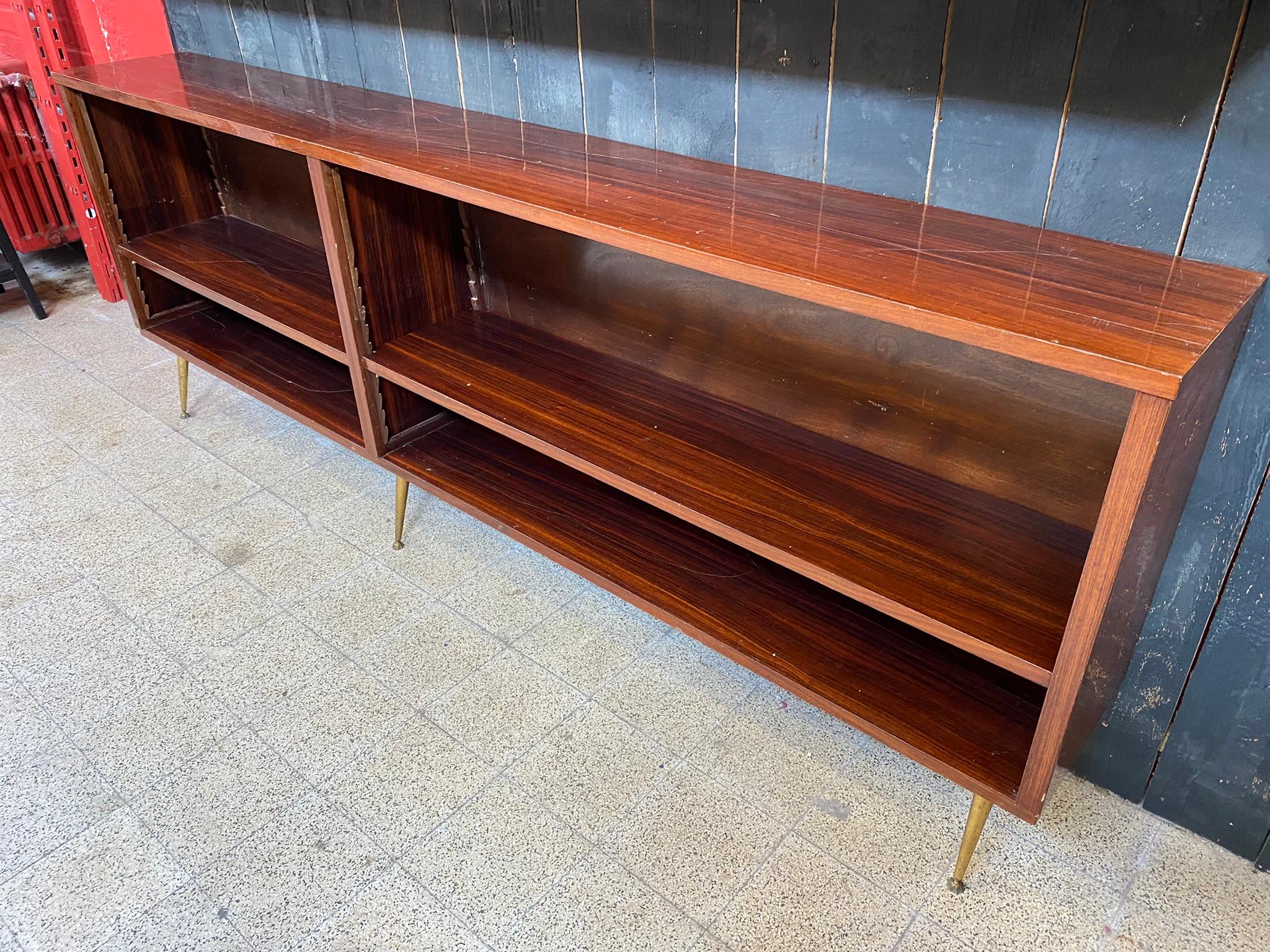 Large Library in Walnut Veneer and Brass circa 1960 For Sale 7