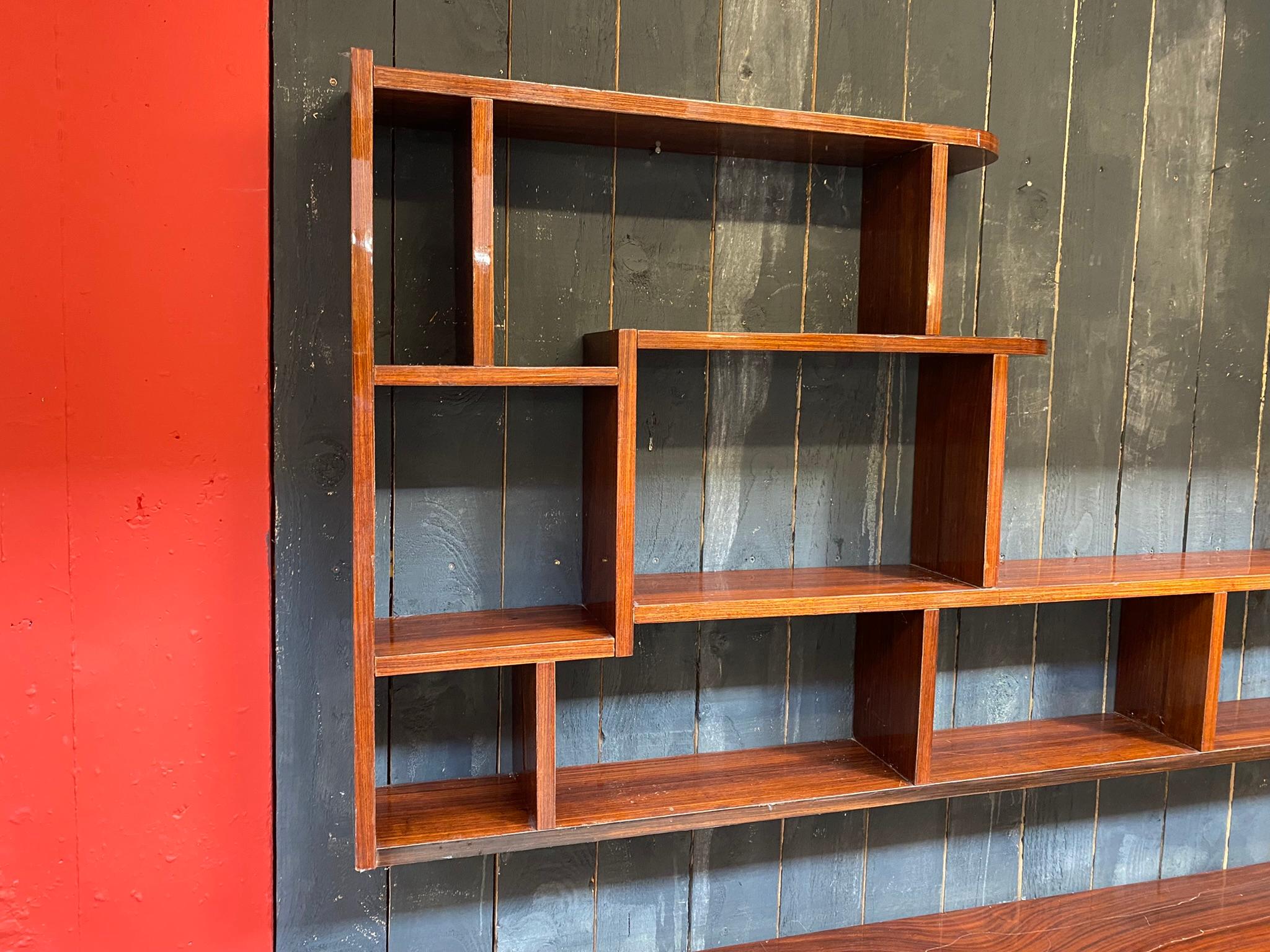 Large Library in Walnut Veneer and Brass circa 1960 For Sale 8