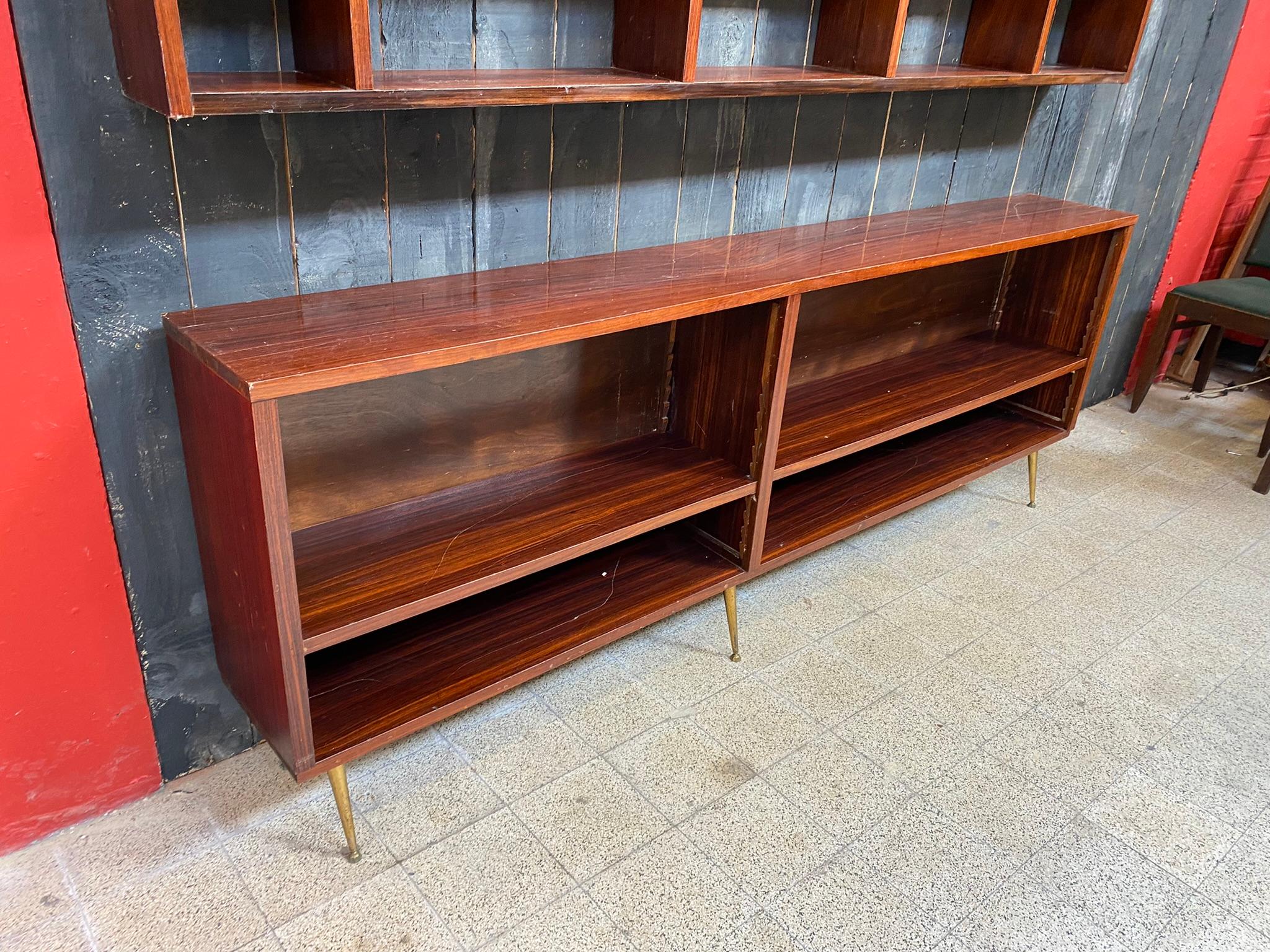 Large Library in Walnut Veneer and Brass circa 1960 For Sale 3