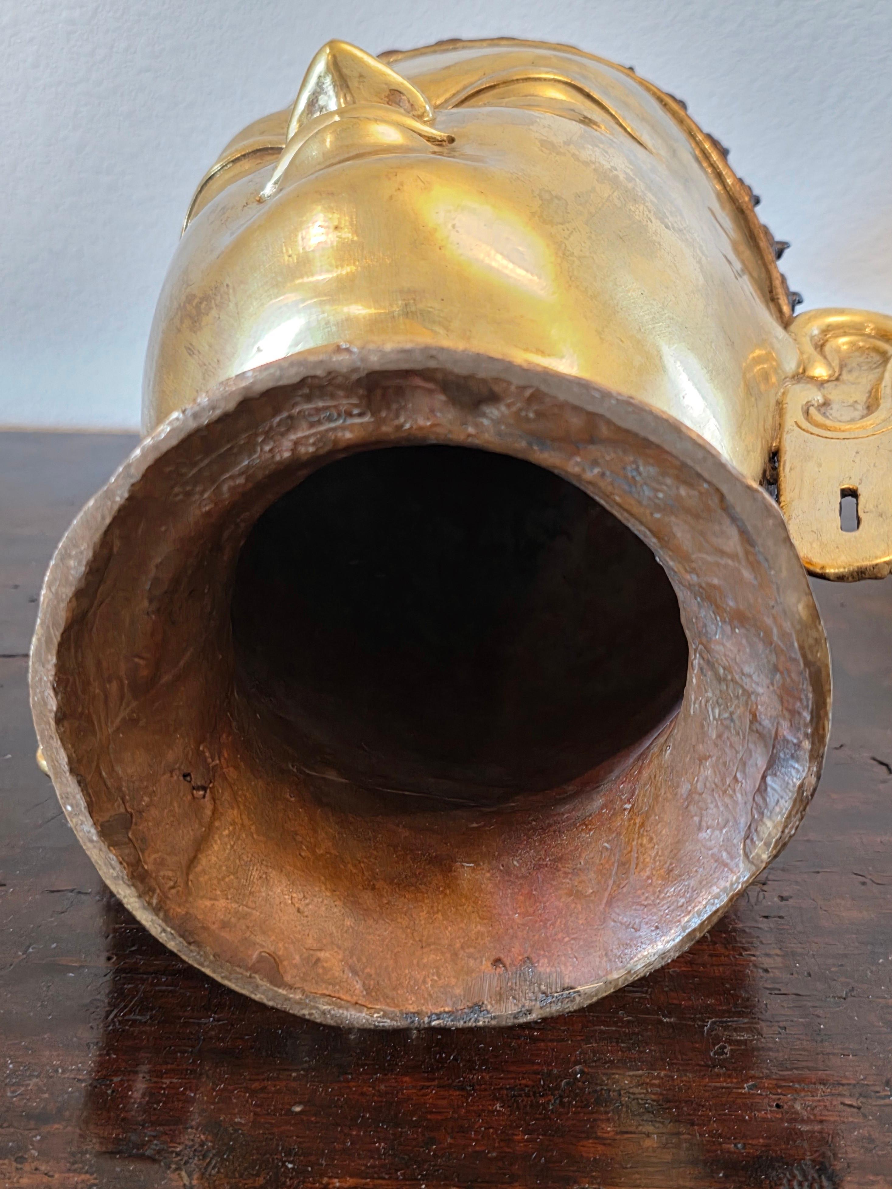 Grande statua a grandezza naturale della testa di Buddha in ottone patinato e dorato dell'Asia meridionale del Nepal in vendita 7