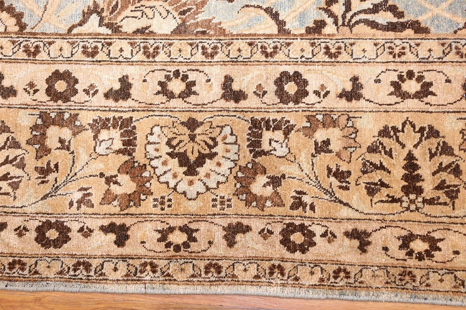 Nazmiyal Collection Antique Persian Khorassan Rug. Size: 11 ft 9 in x 15 ft 1