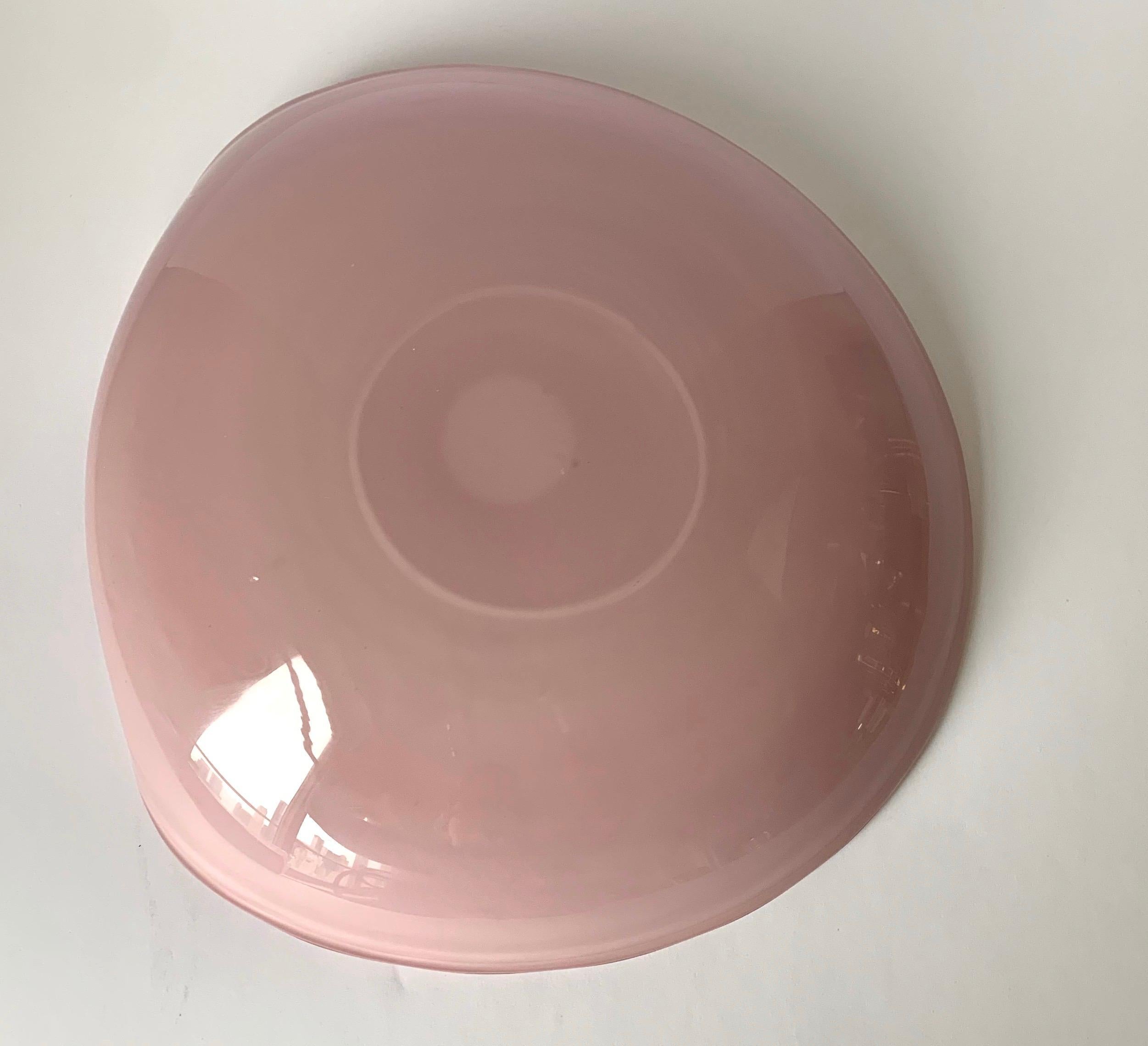 Light Pink Murano Glass Ashtray by Barbini In Good Condition For Sale In Stamford, CT