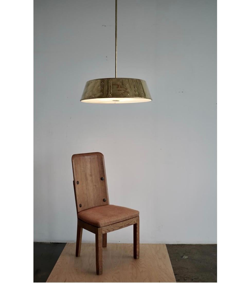 Ottone Grande pendente per illuminazione di Paavo Tynell. in vendita