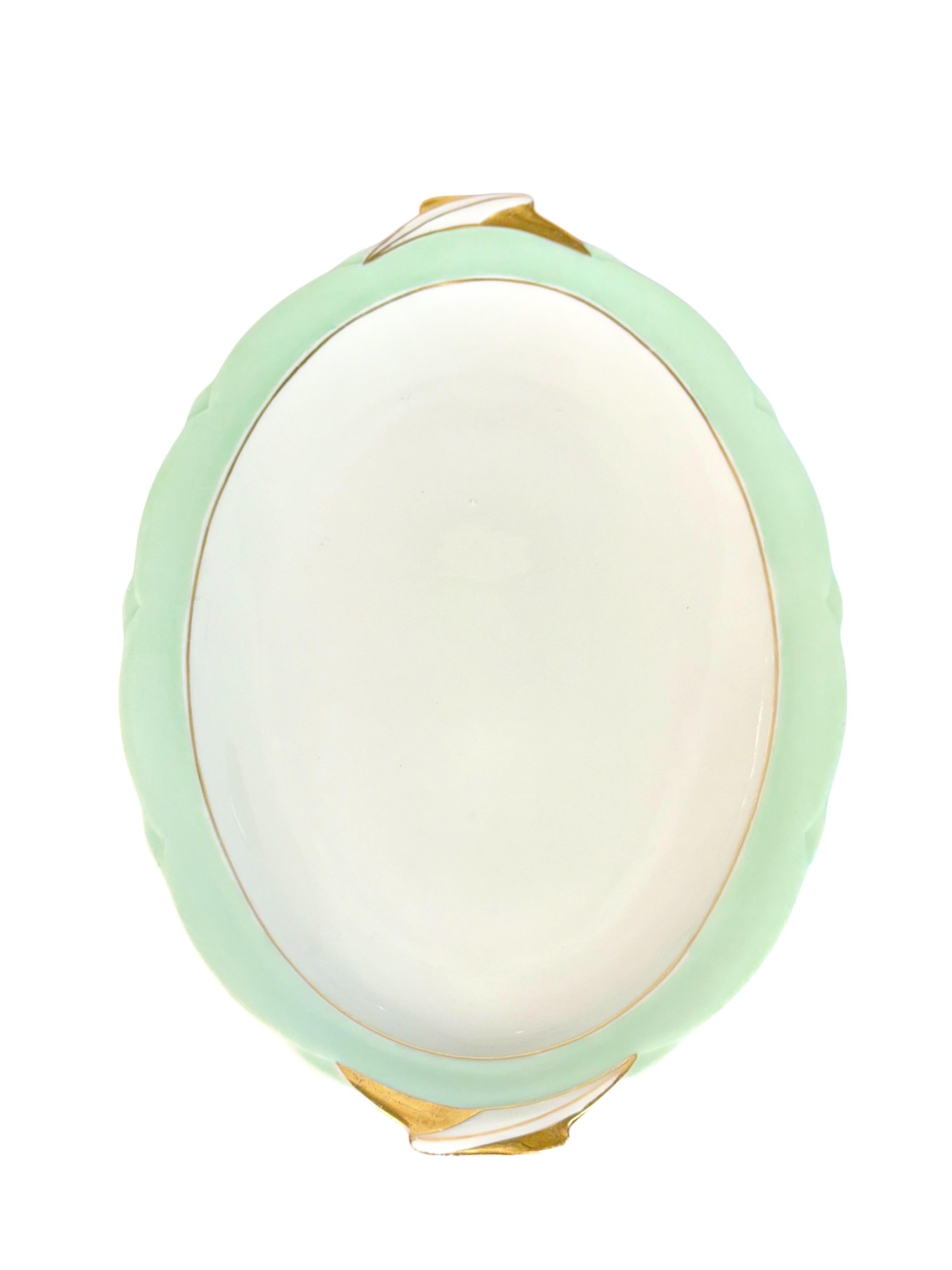 Großes Limoges-Tafelservice von A. Lanternier, Grün & Gold, um 1920 im Angebot 12