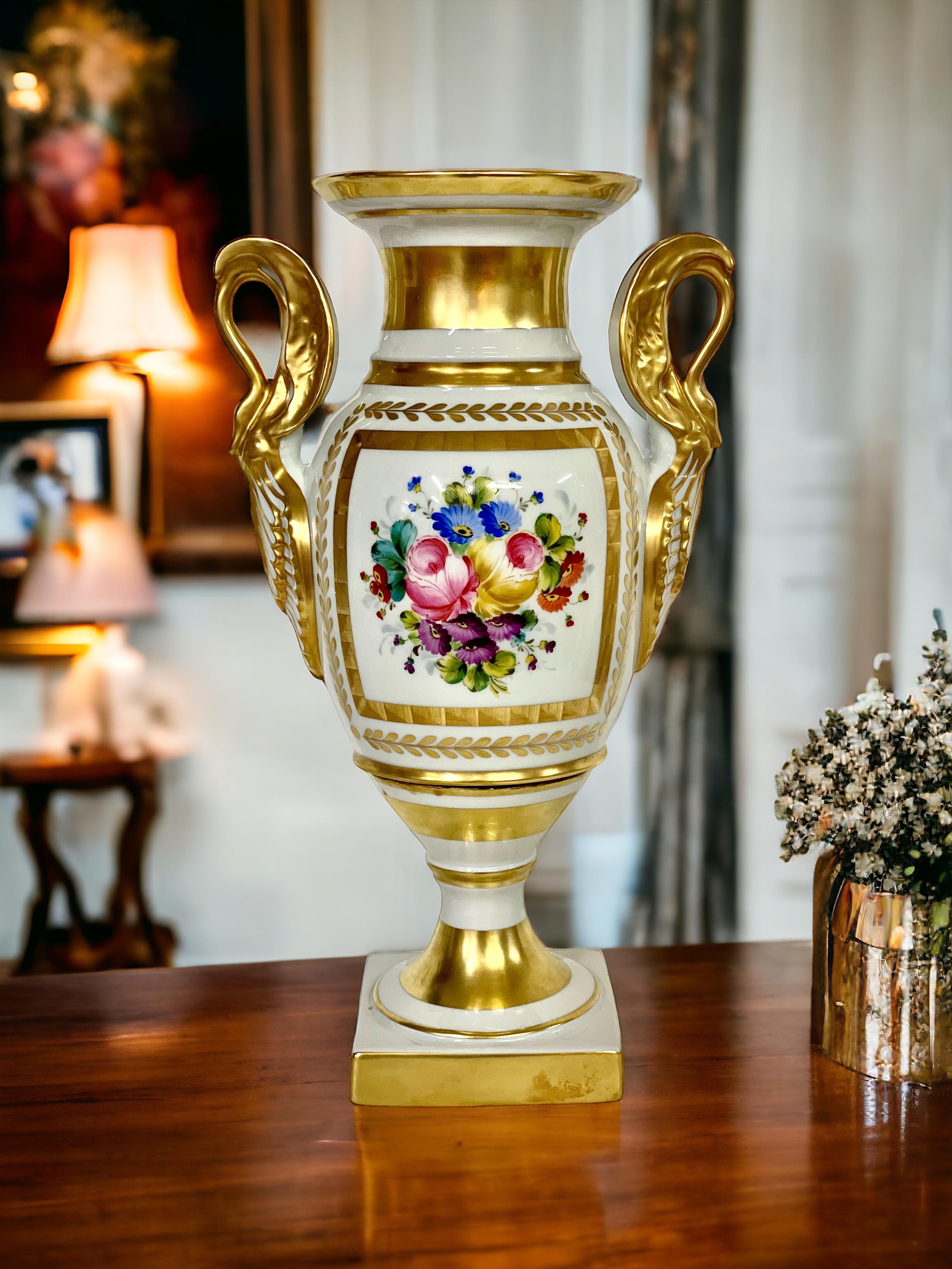 Jarrón balaustre dorado de porcelana francesa de Limoges  en venta 5