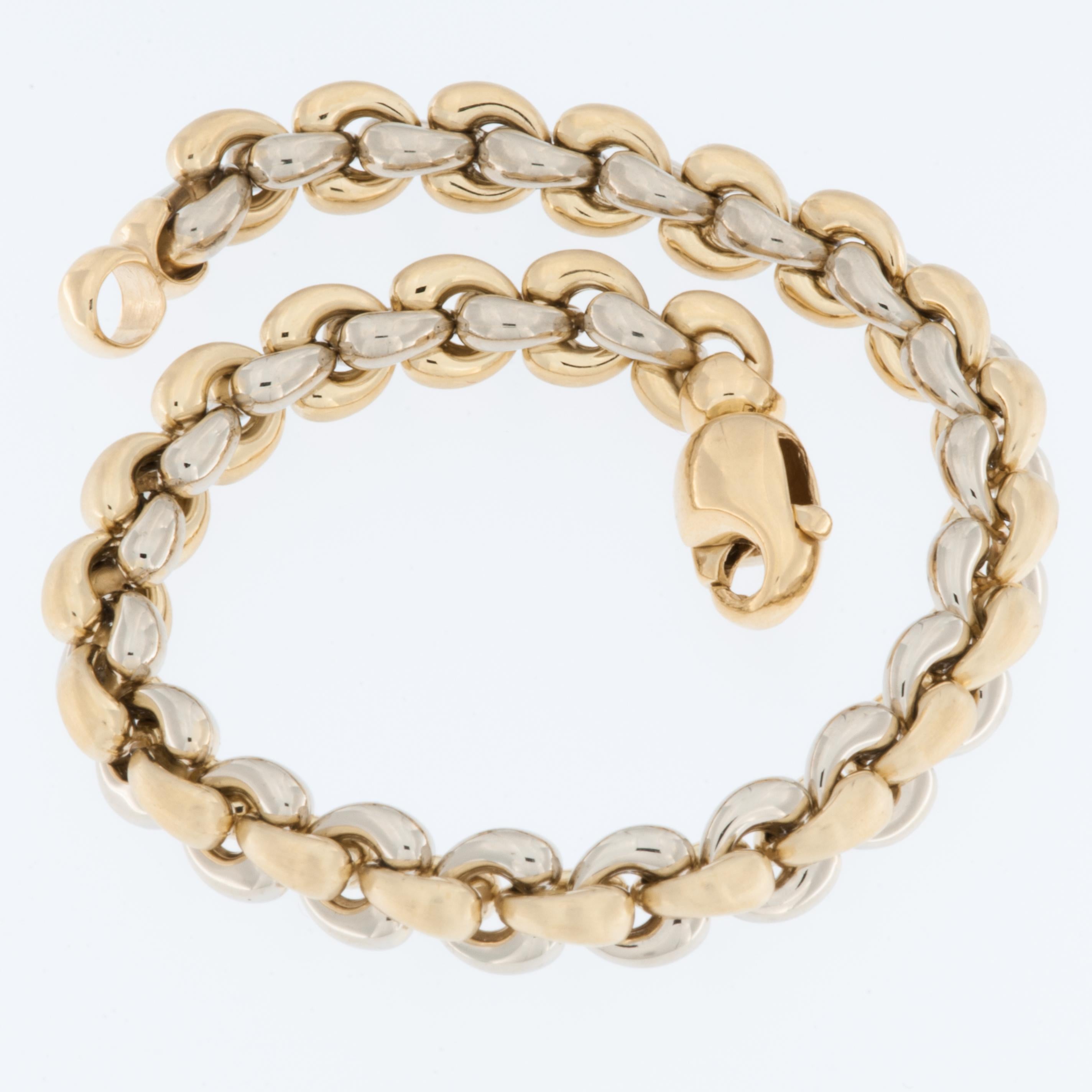 Contemporary Large Links Bracelet in 18kt Yellow and White Gold For Sale
