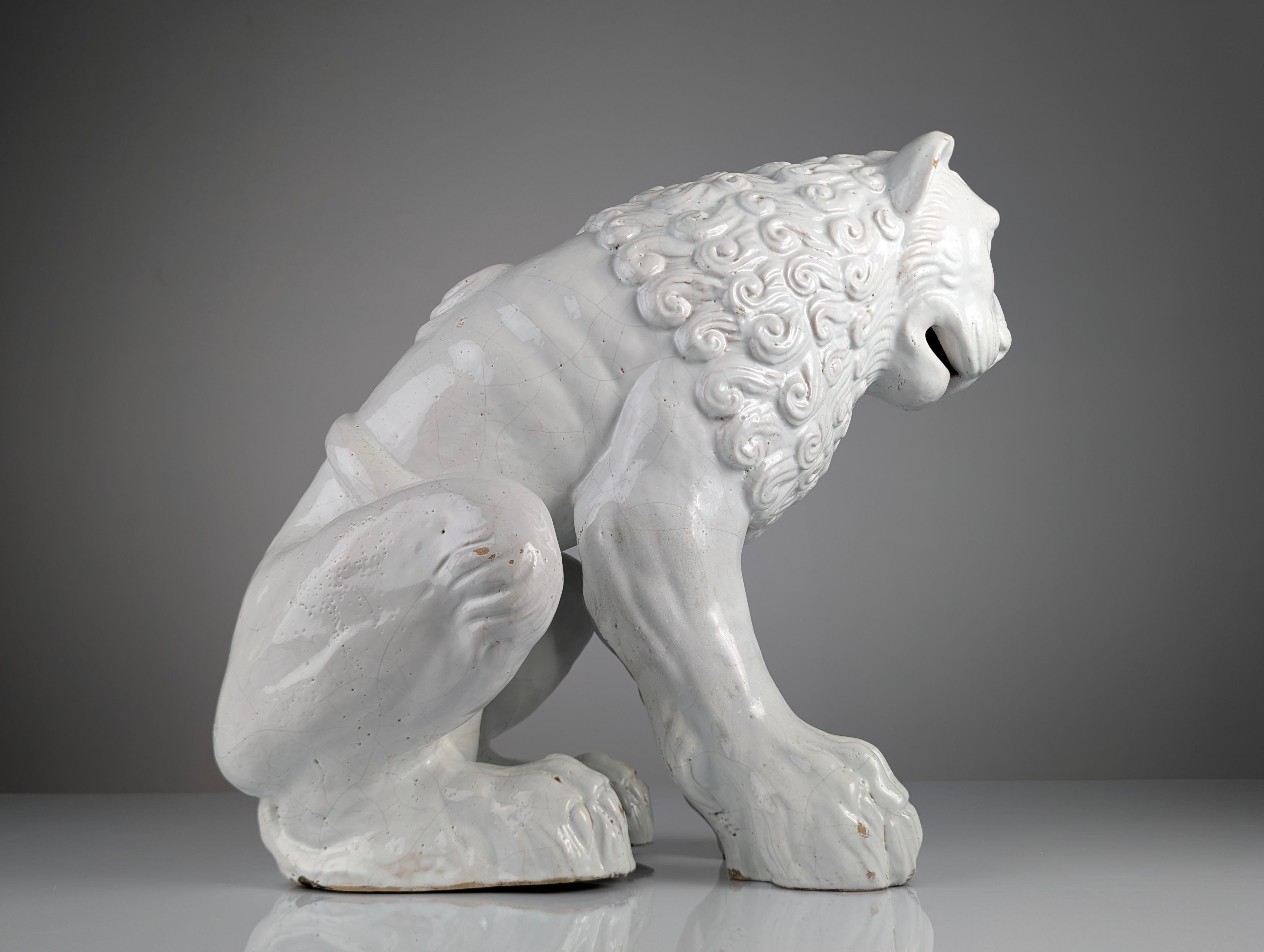 Large Lion Sculpture in Glazed Terracotta, Romanesque Style, Early 20th Century In Good Condition For Sale In Benalmadena, ES