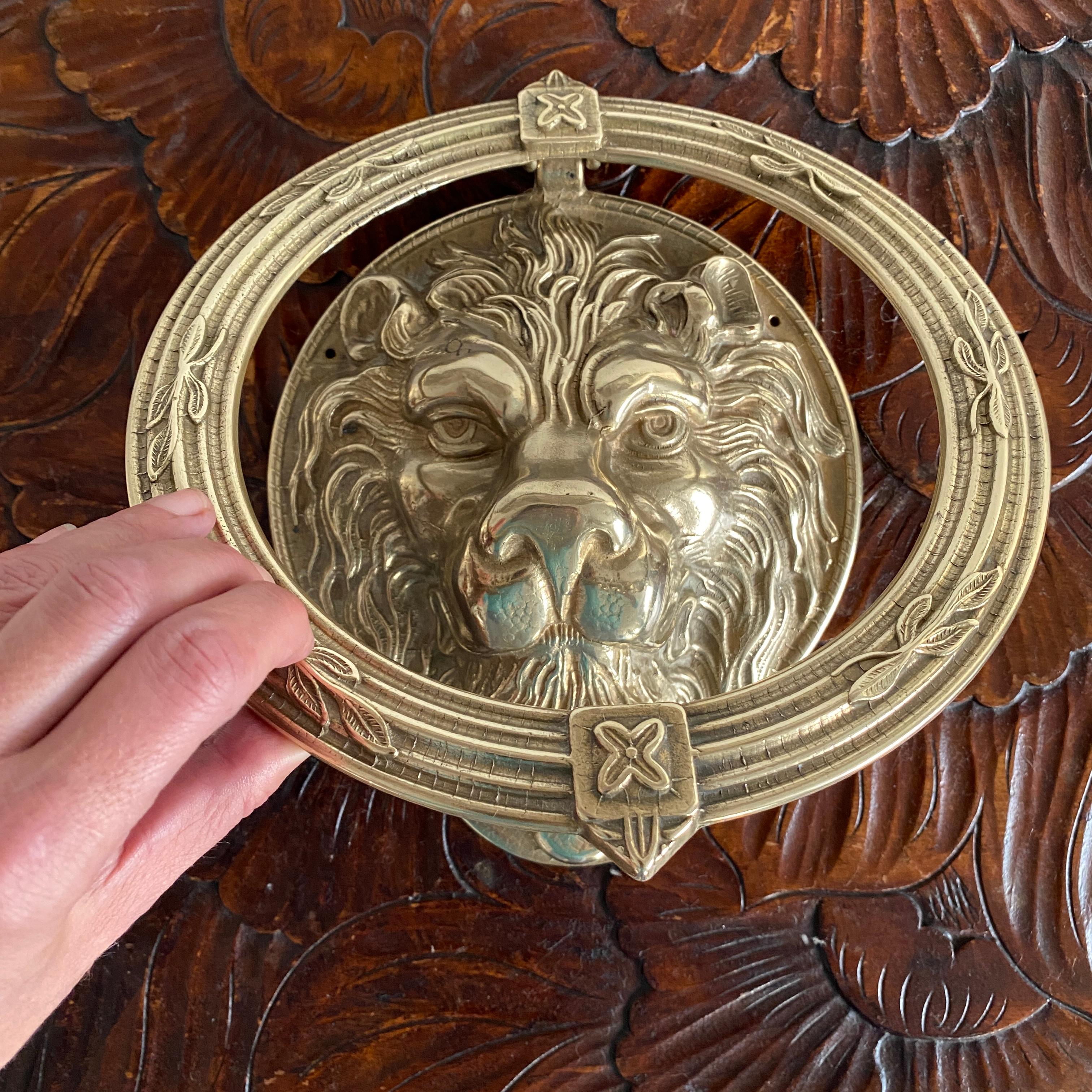 Baroque Large Lion's Head Door Knocker In Brass, England